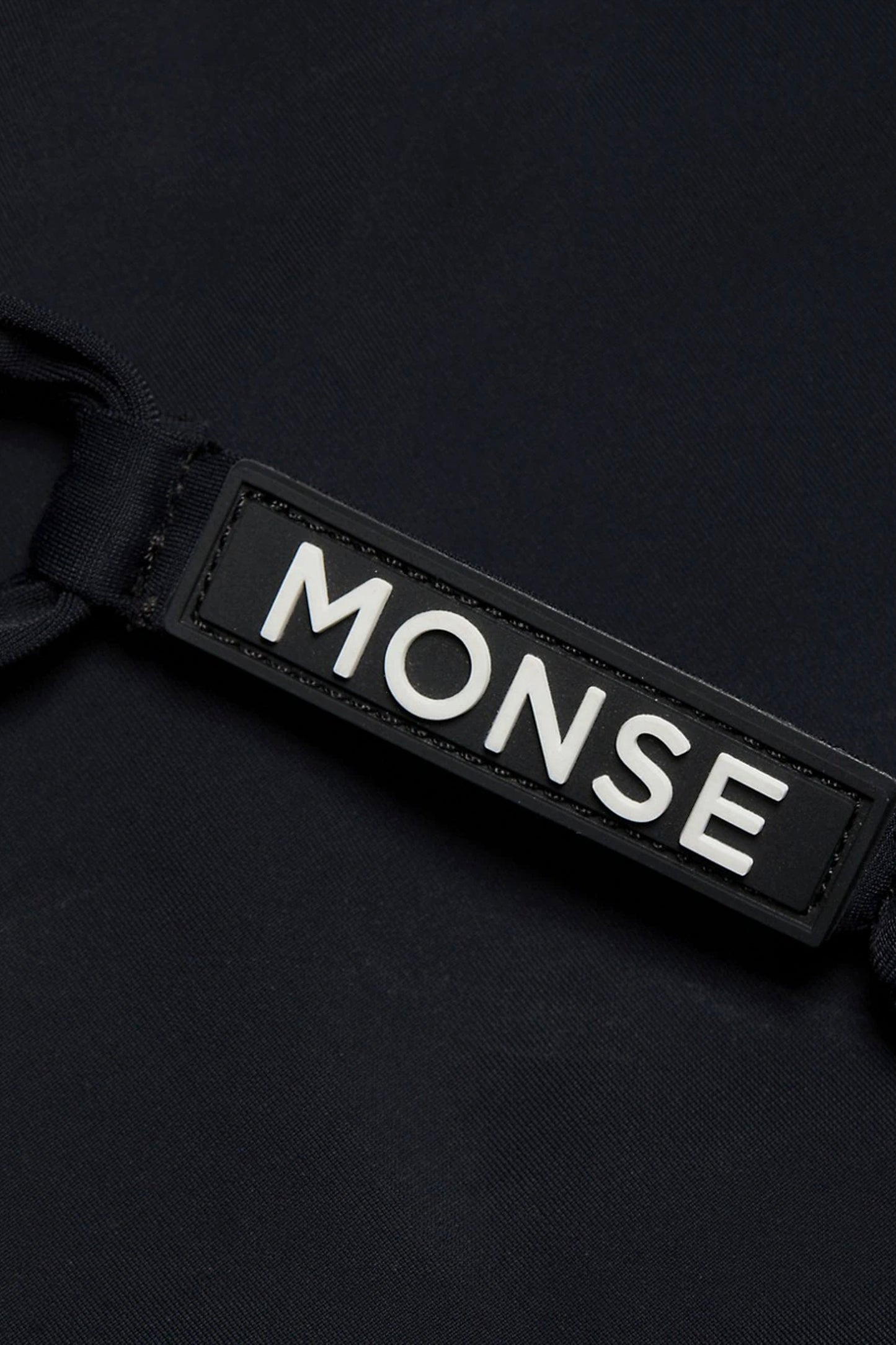 CRISS CROSS SPORTS BRA