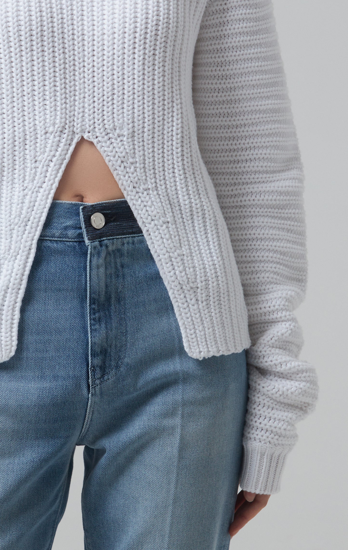 TURTLE NECK SWEATER WITH FRONT SLIT