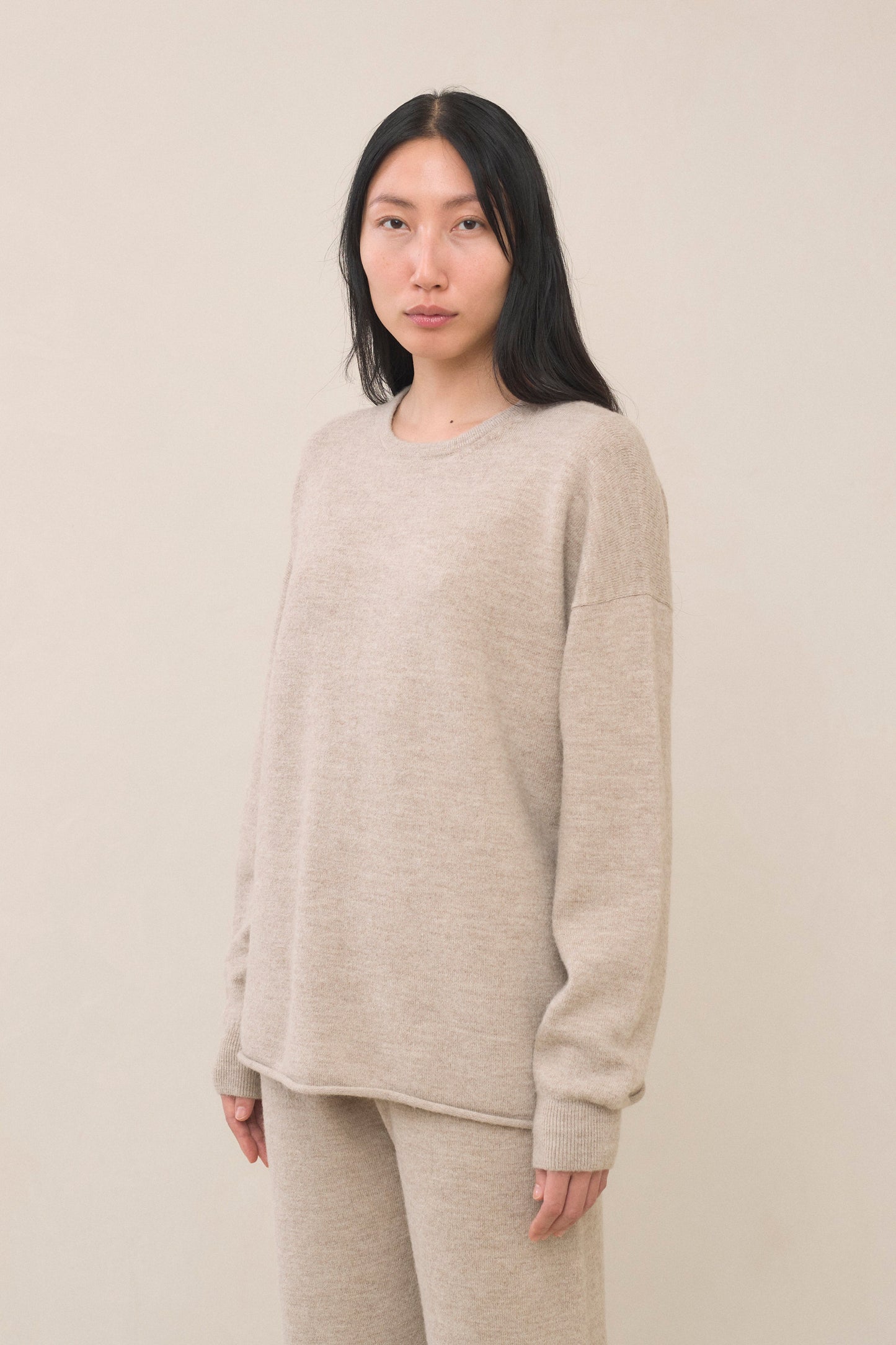 BASE CREWNECK