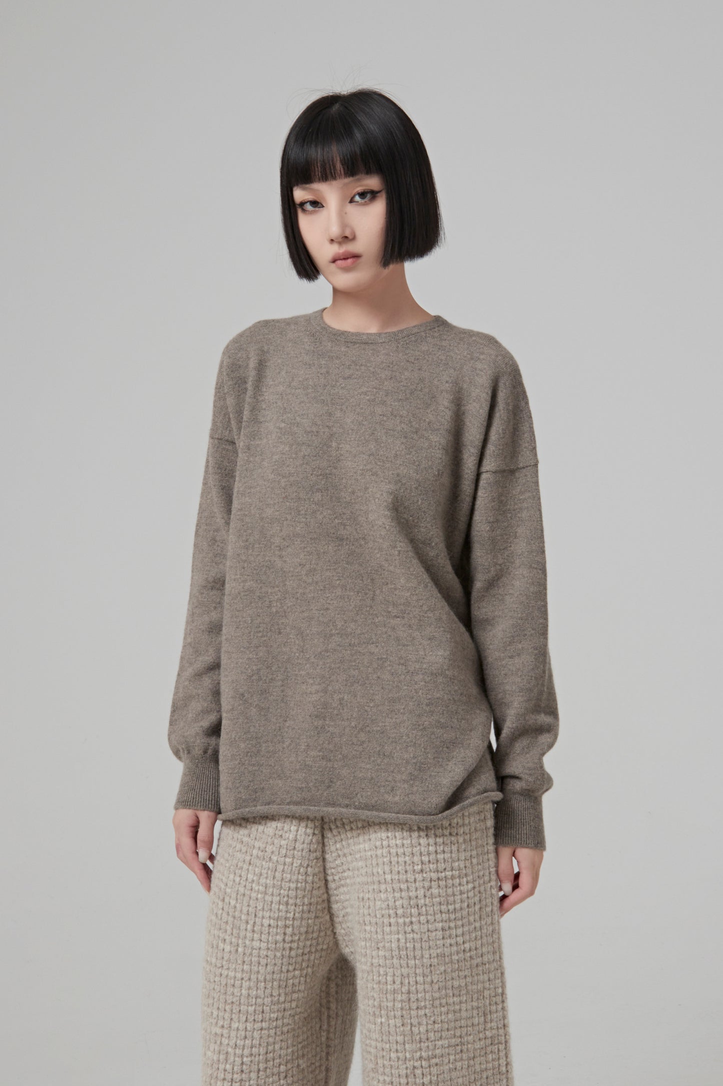 BASE CREWNECK