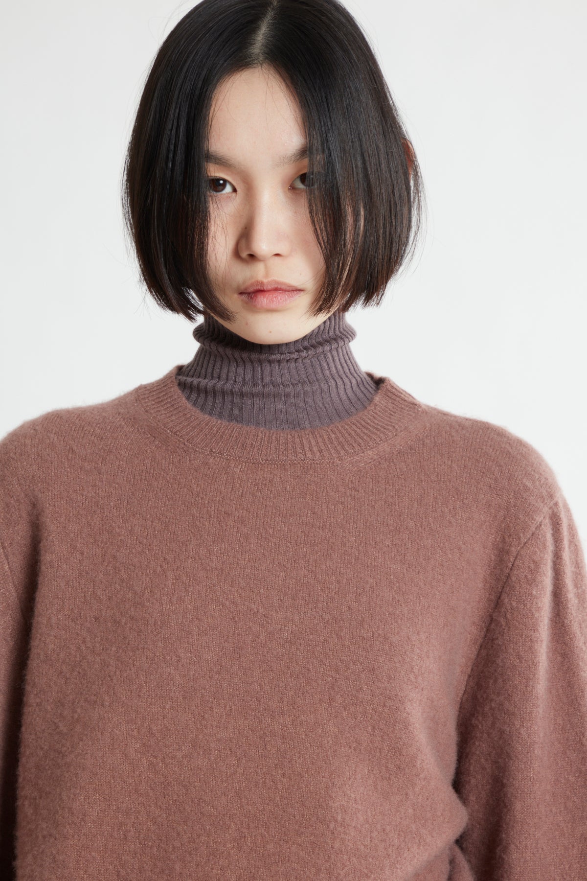 LOOSE FIT ROUND NECK JUMPER
