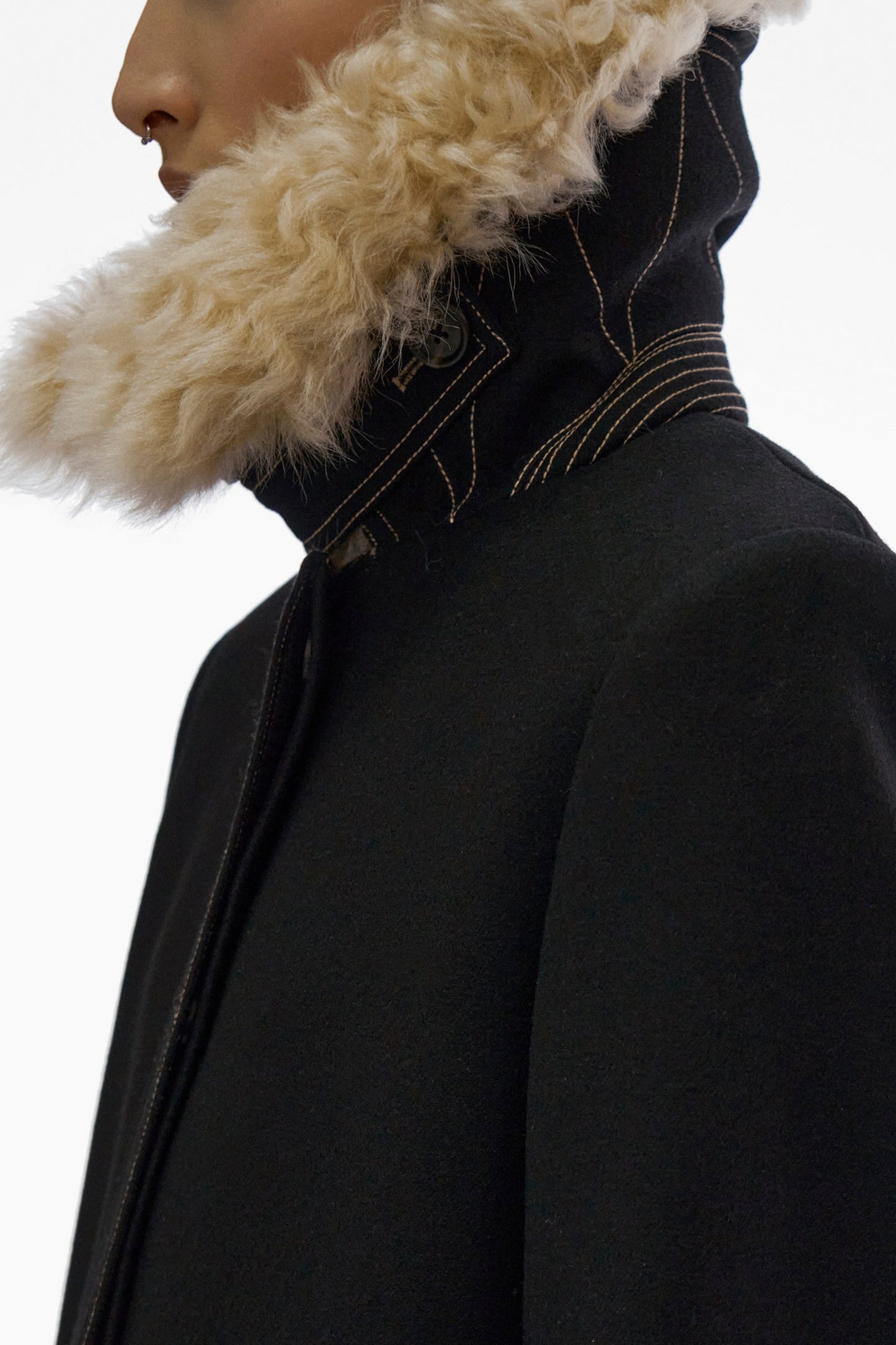 FUR COLLAR COAT.DENS