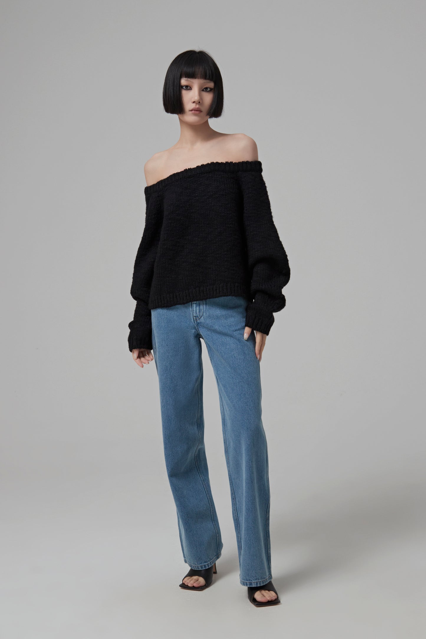 OFF SHOULDER TOP.SLU