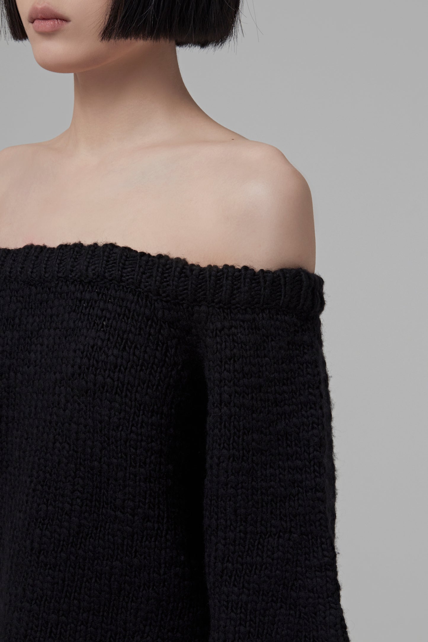 OFF SHOULDER TOP.SLU