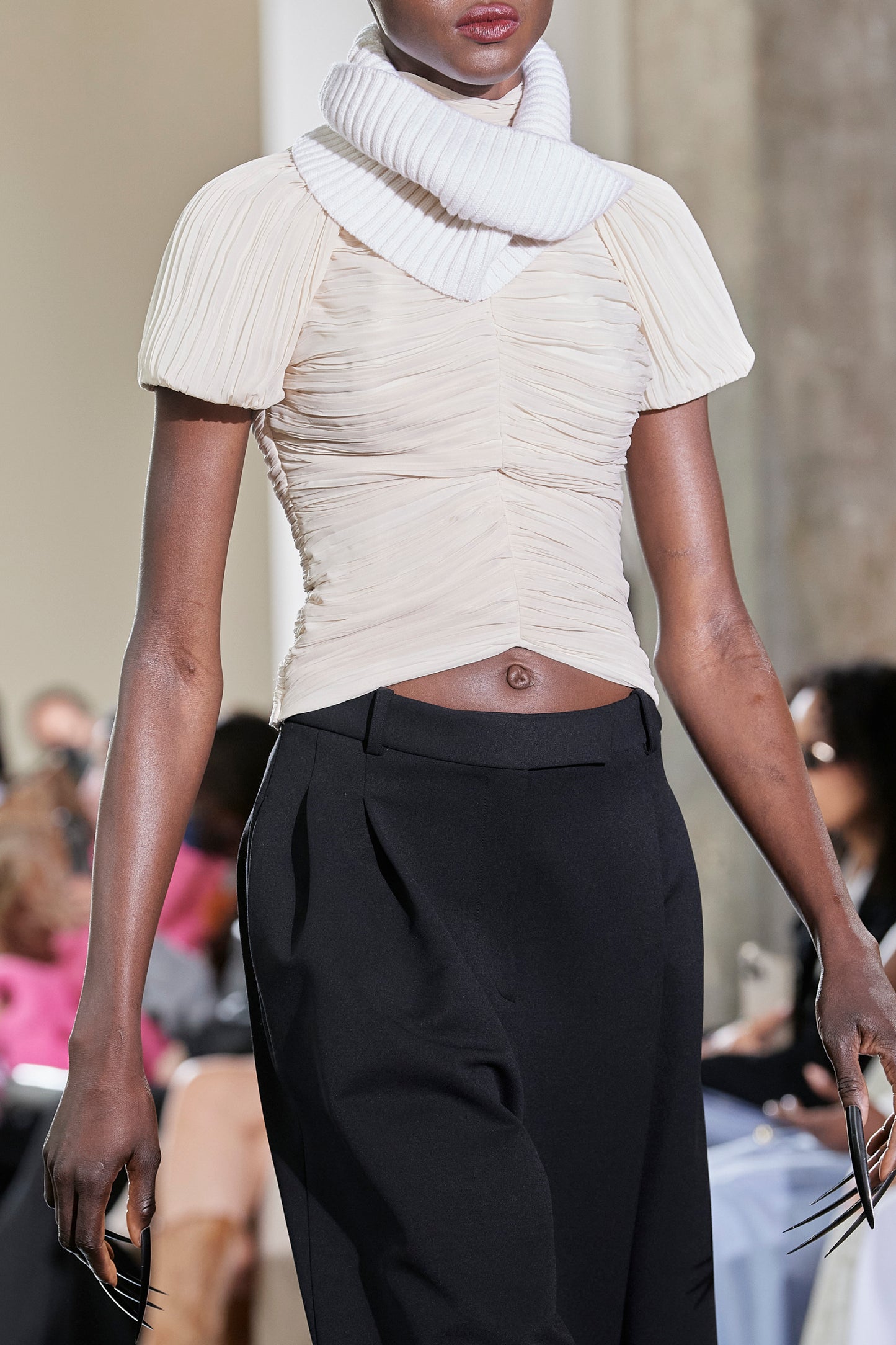 TURTLE NECK TOP