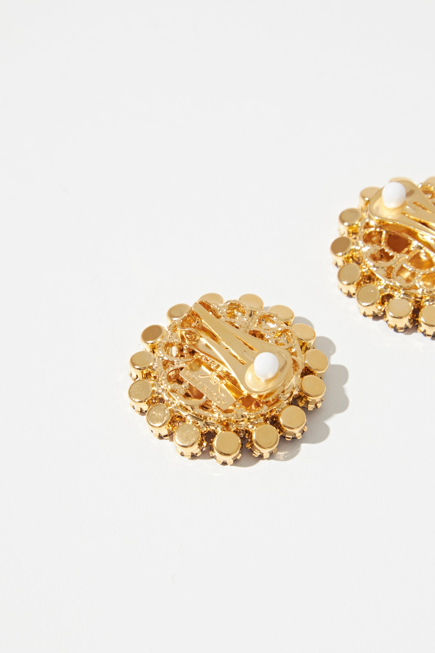 Lacquered Round Earrings with Mini Strass