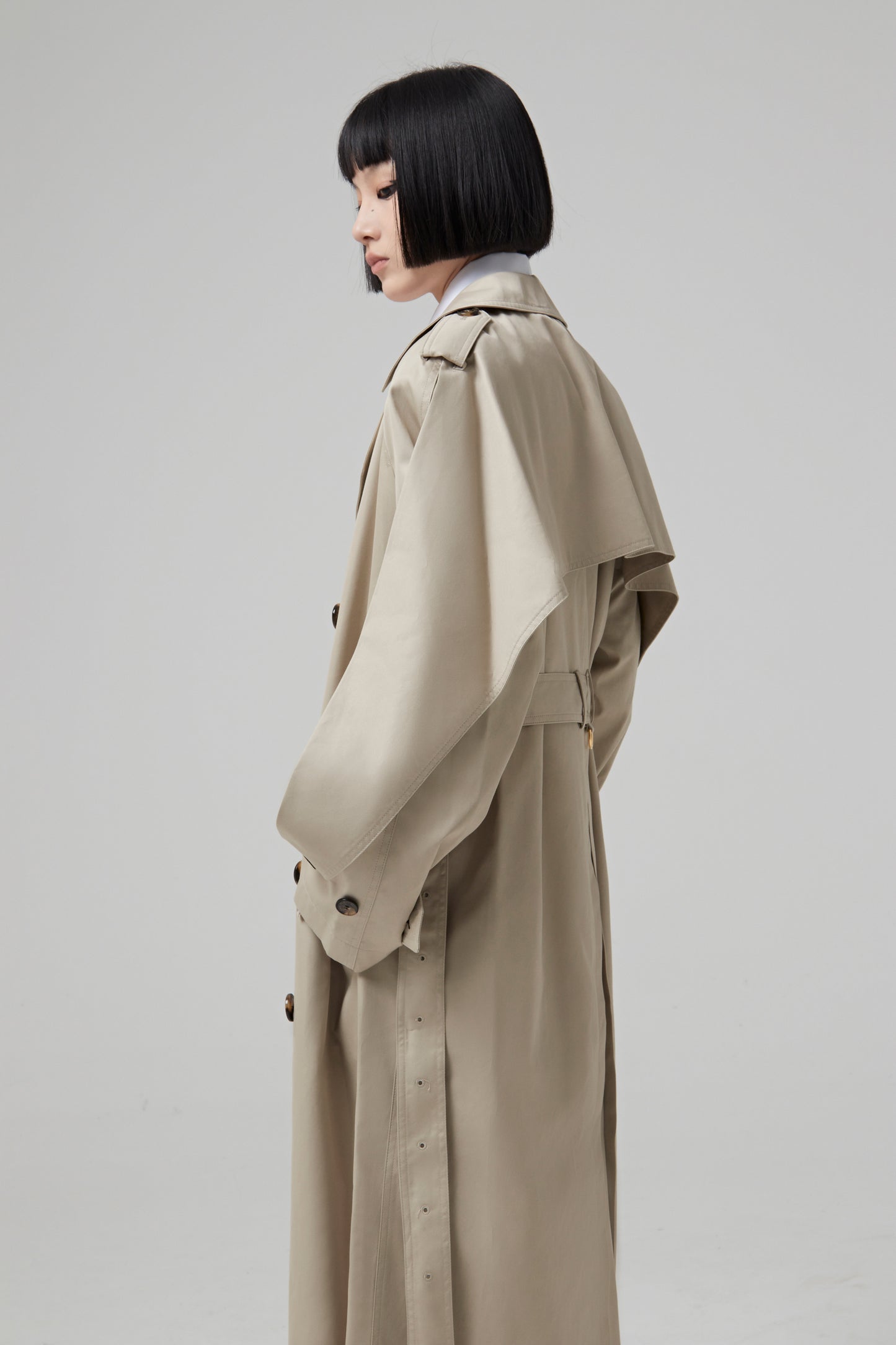 TRENCHCOAT