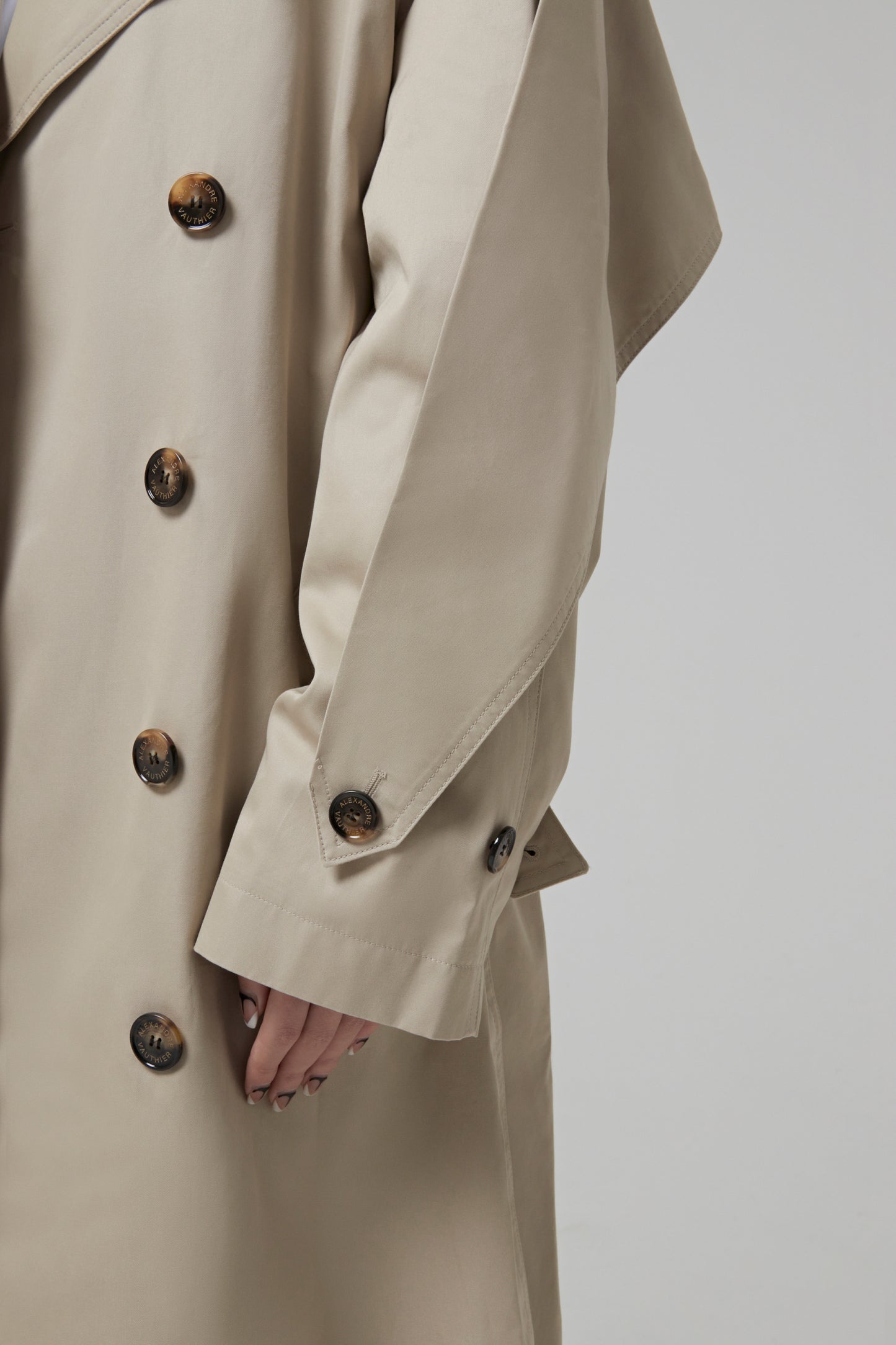 TRENCHCOAT