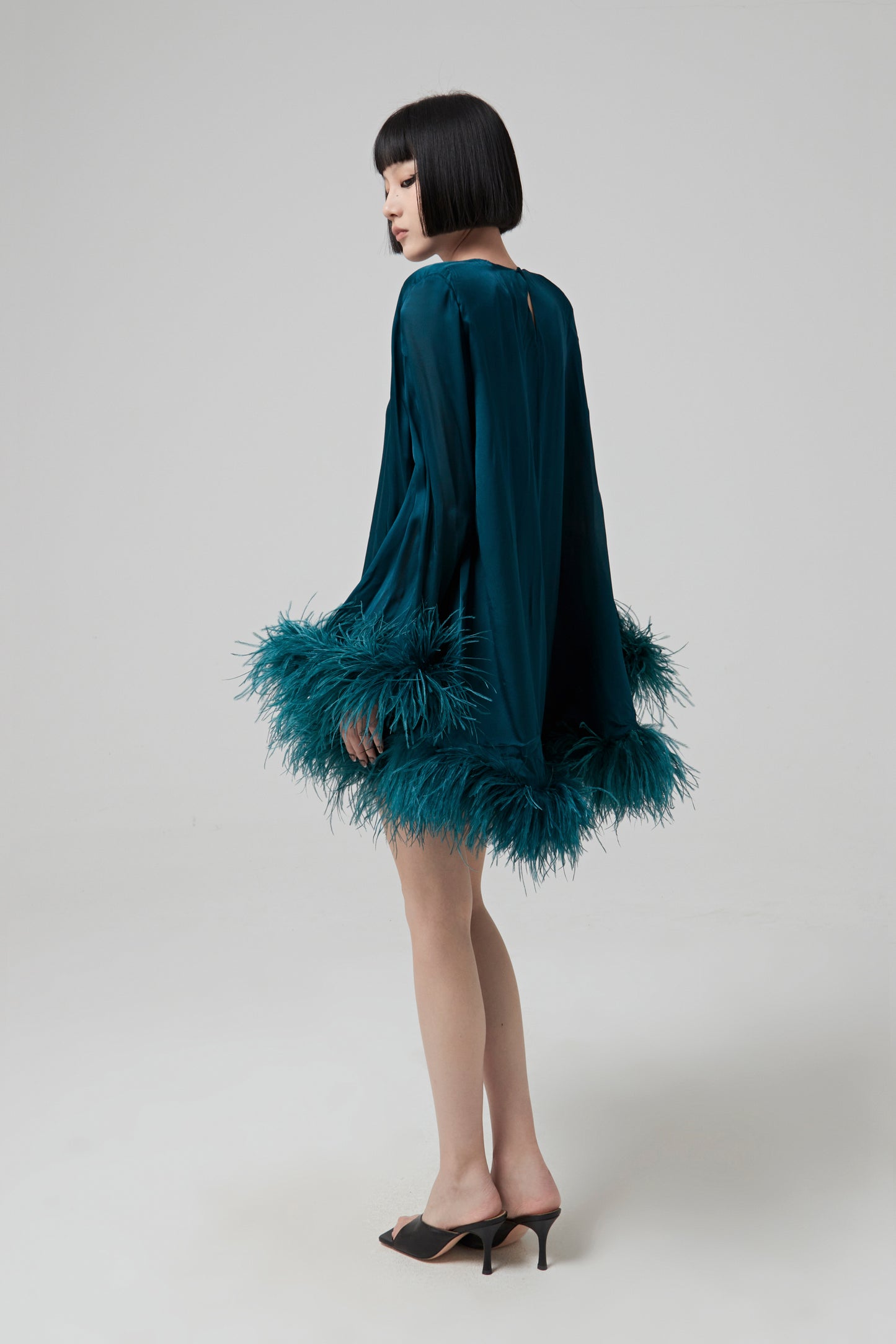 FEATHER DRESS