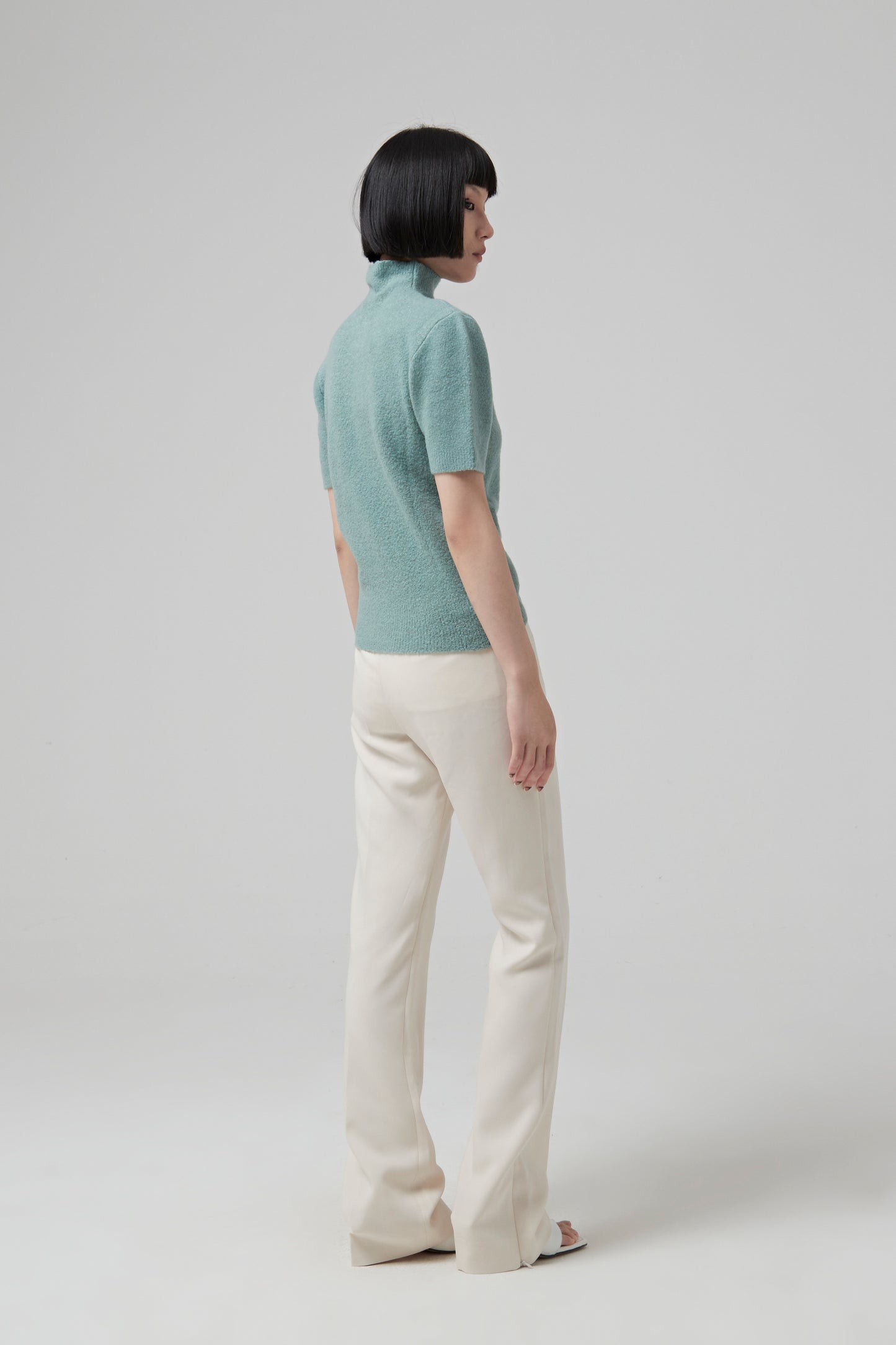 RECYCLED GABARDINE STRAIGHT PANTS. INVISIBLE ZIPPERS IN THE BOTTOM