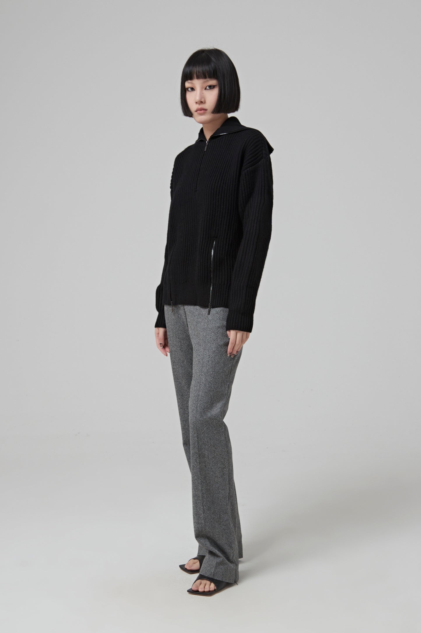 WOOL TRUCKER SWEATER WITH 2 ZIPPED SLITS AT THE BOTTOM