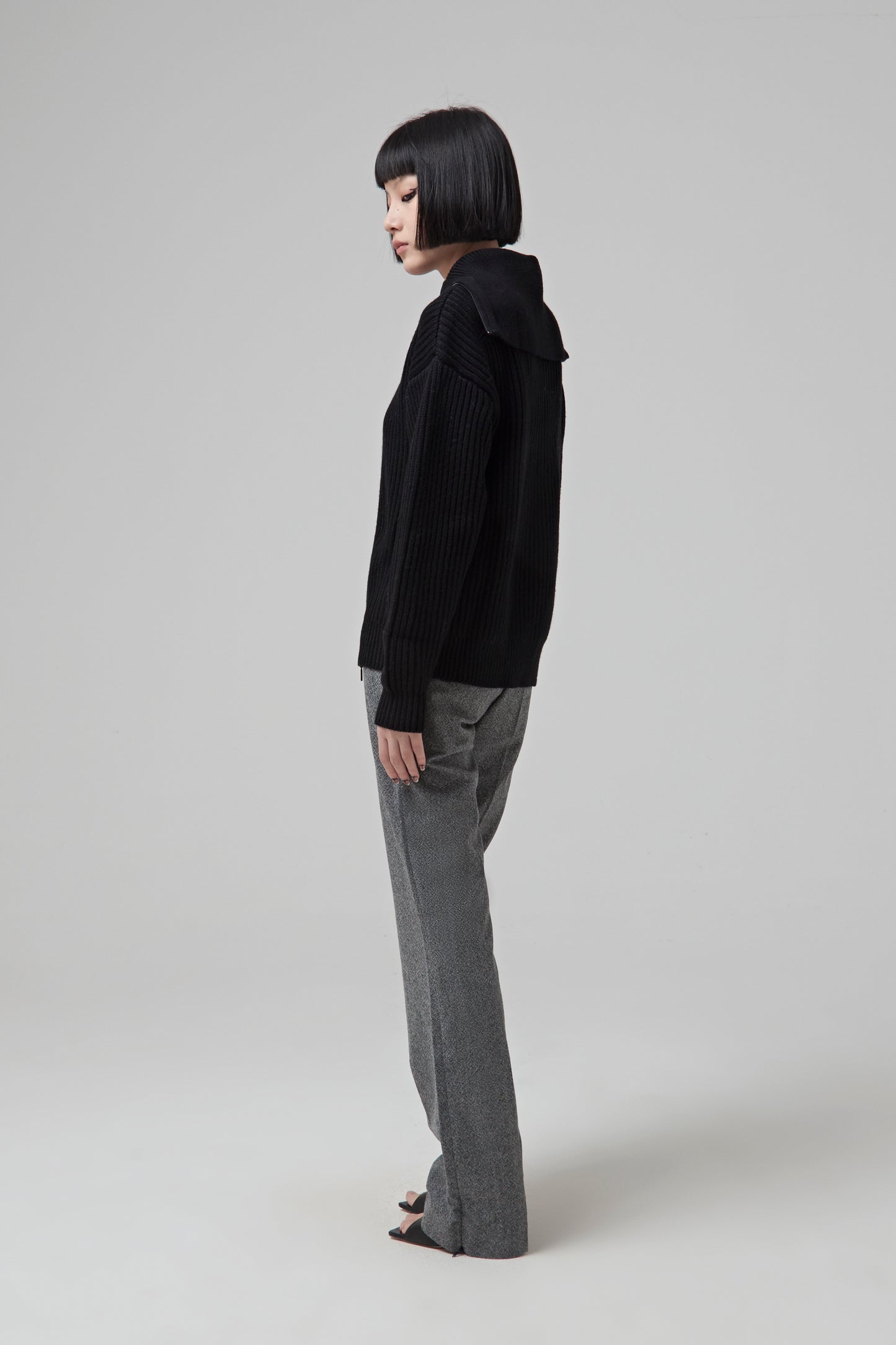 WOOL TRUCKER SWEATER WITH 2 ZIPPED SLITS AT THE BOTTOM