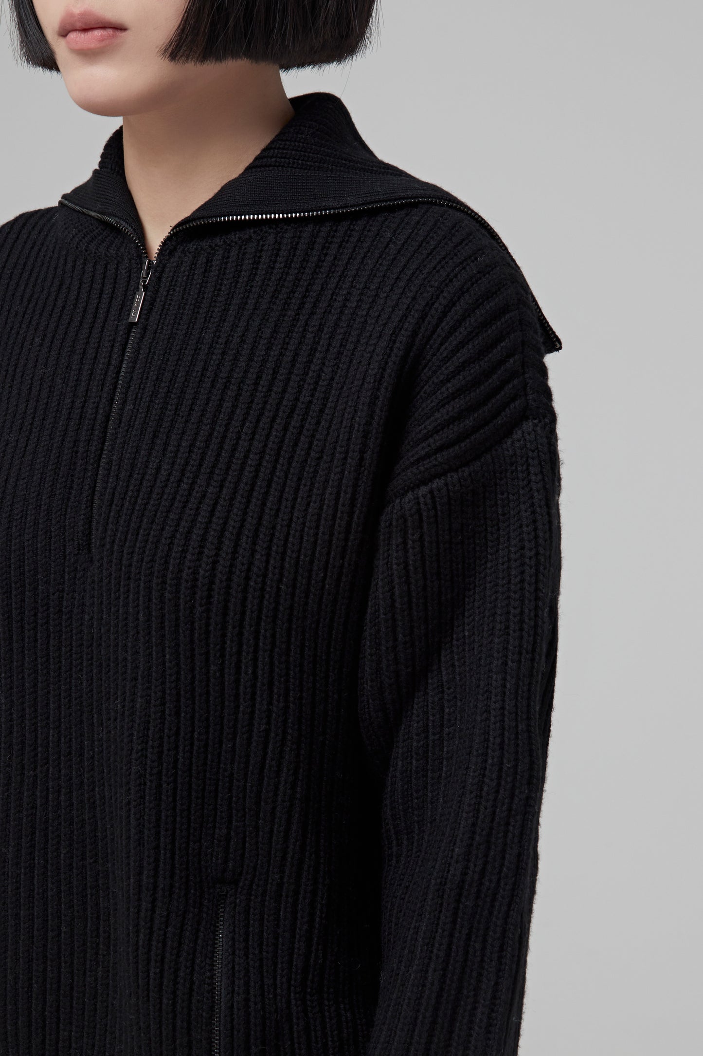 WOOL TRUCKER SWEATER WITH 2 ZIPPED SLITS AT THE BOTTOM
