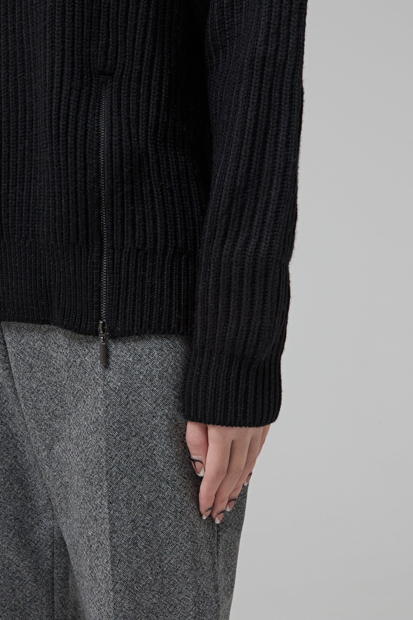 WOOL TRUCKER SWEATER WITH 2 ZIPPED SLITS AT THE BOTTOM