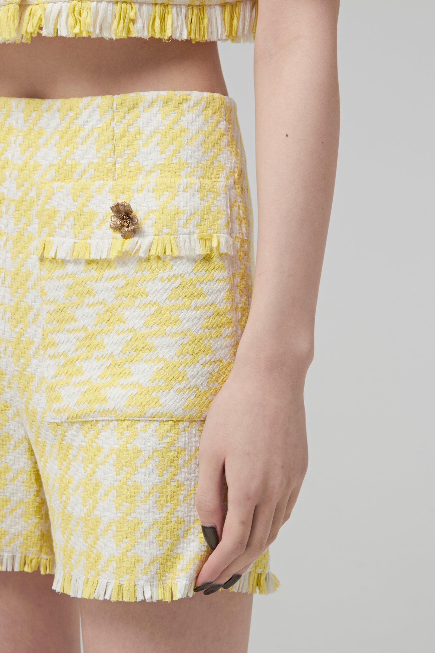 LADIES WOVEN SHORTS