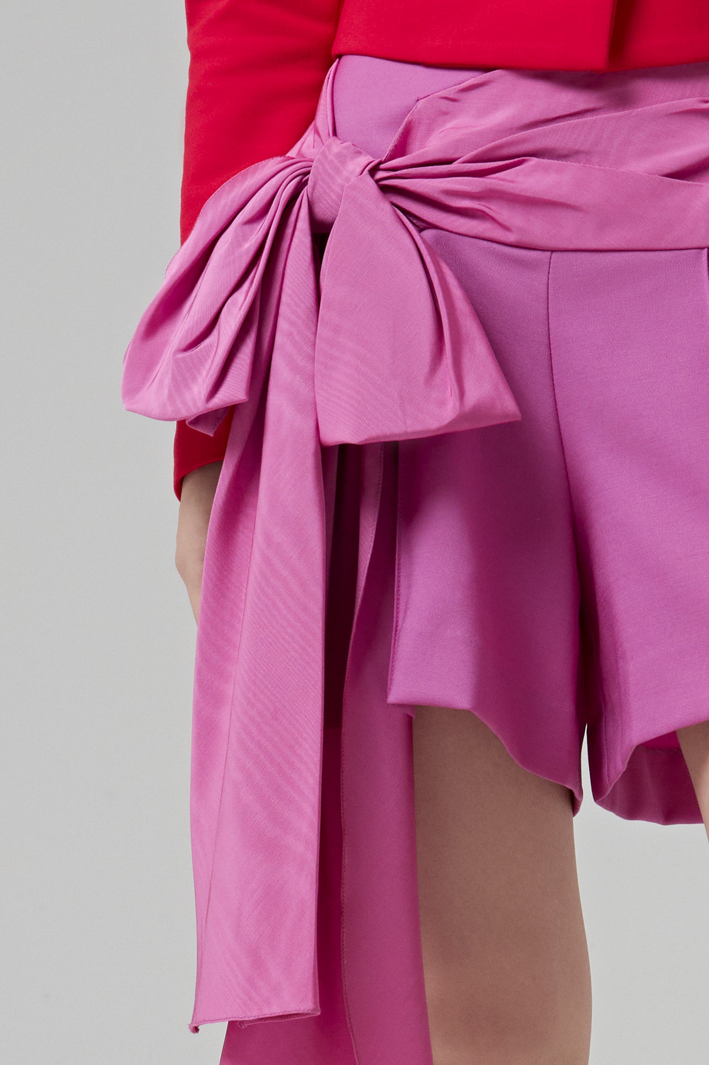 LADIES WOVEN SHORTS