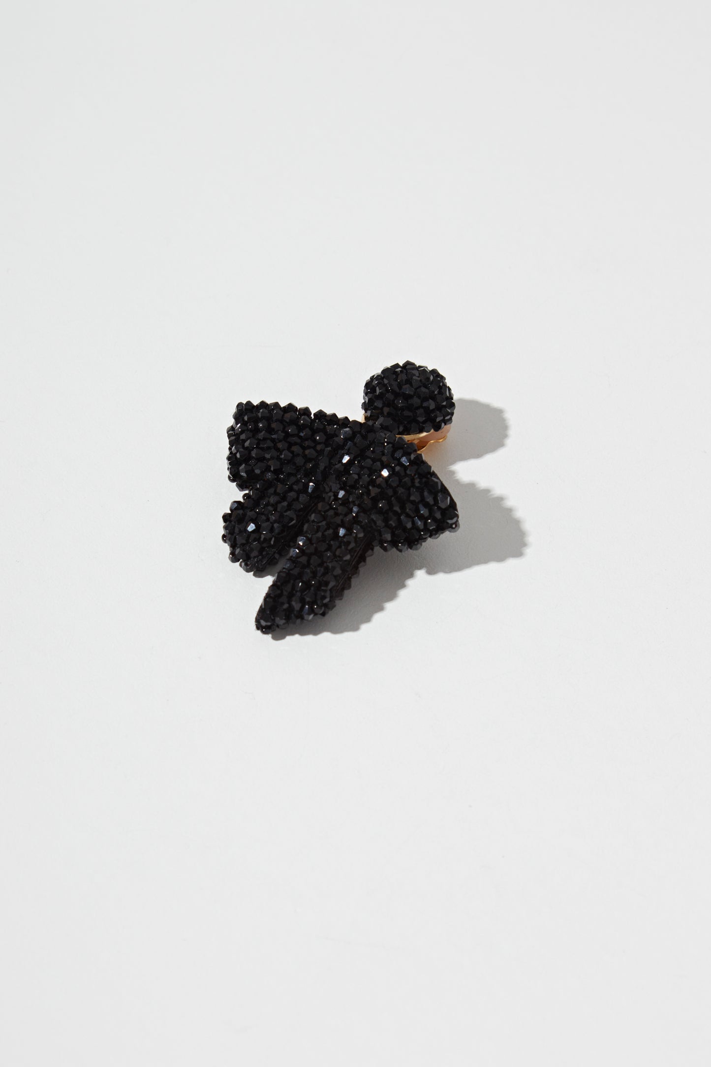 CRYSTAL BOW EARRING
