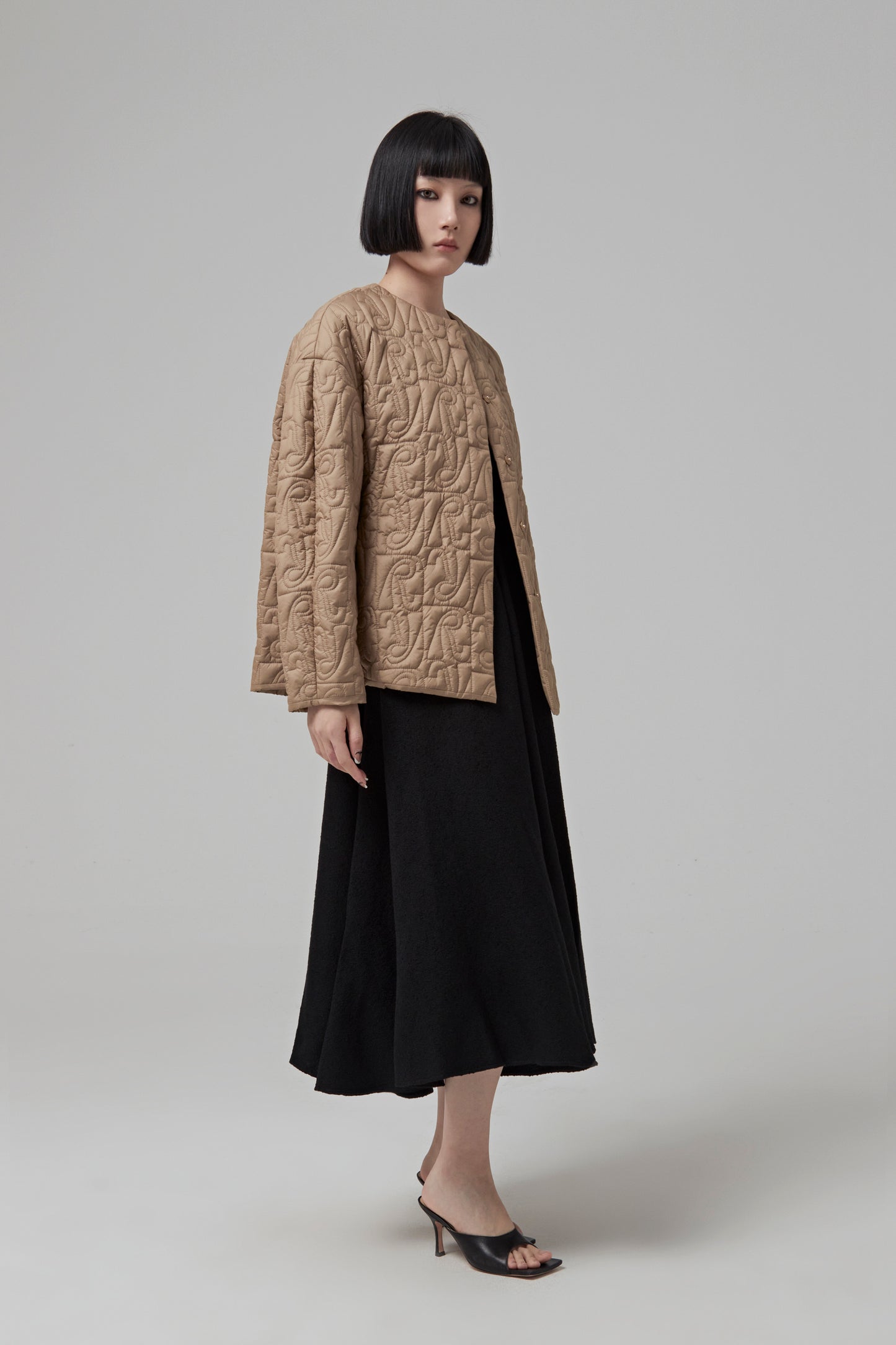 SHORT COAT