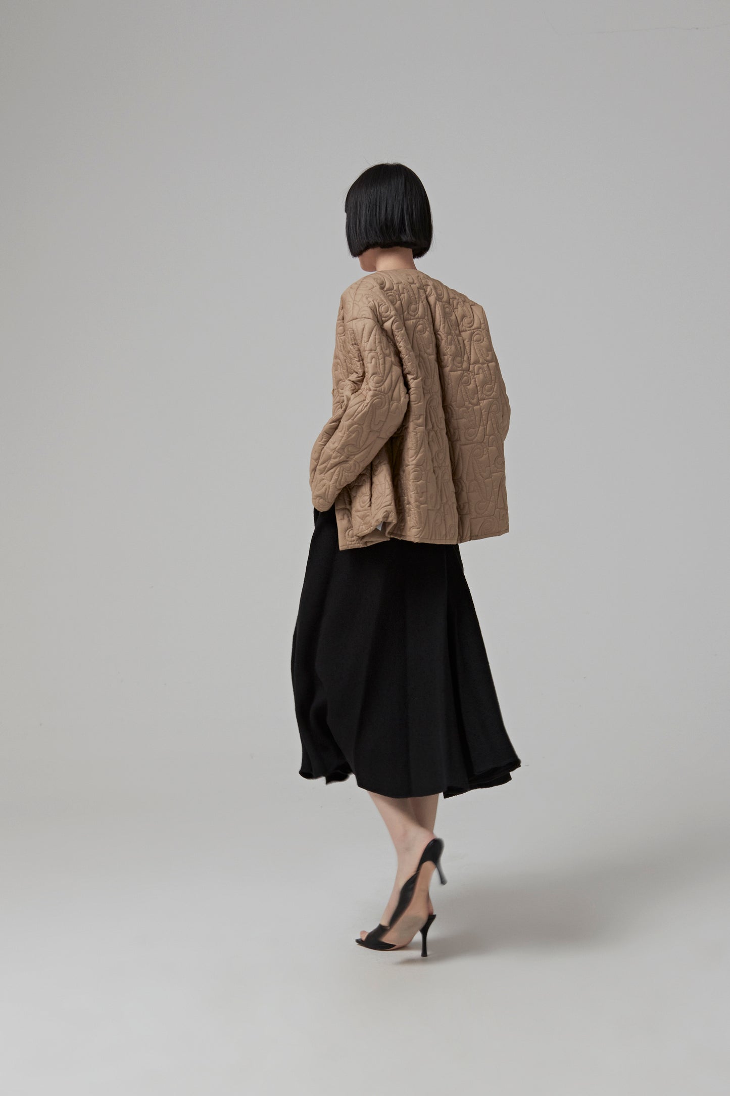SHORT COAT