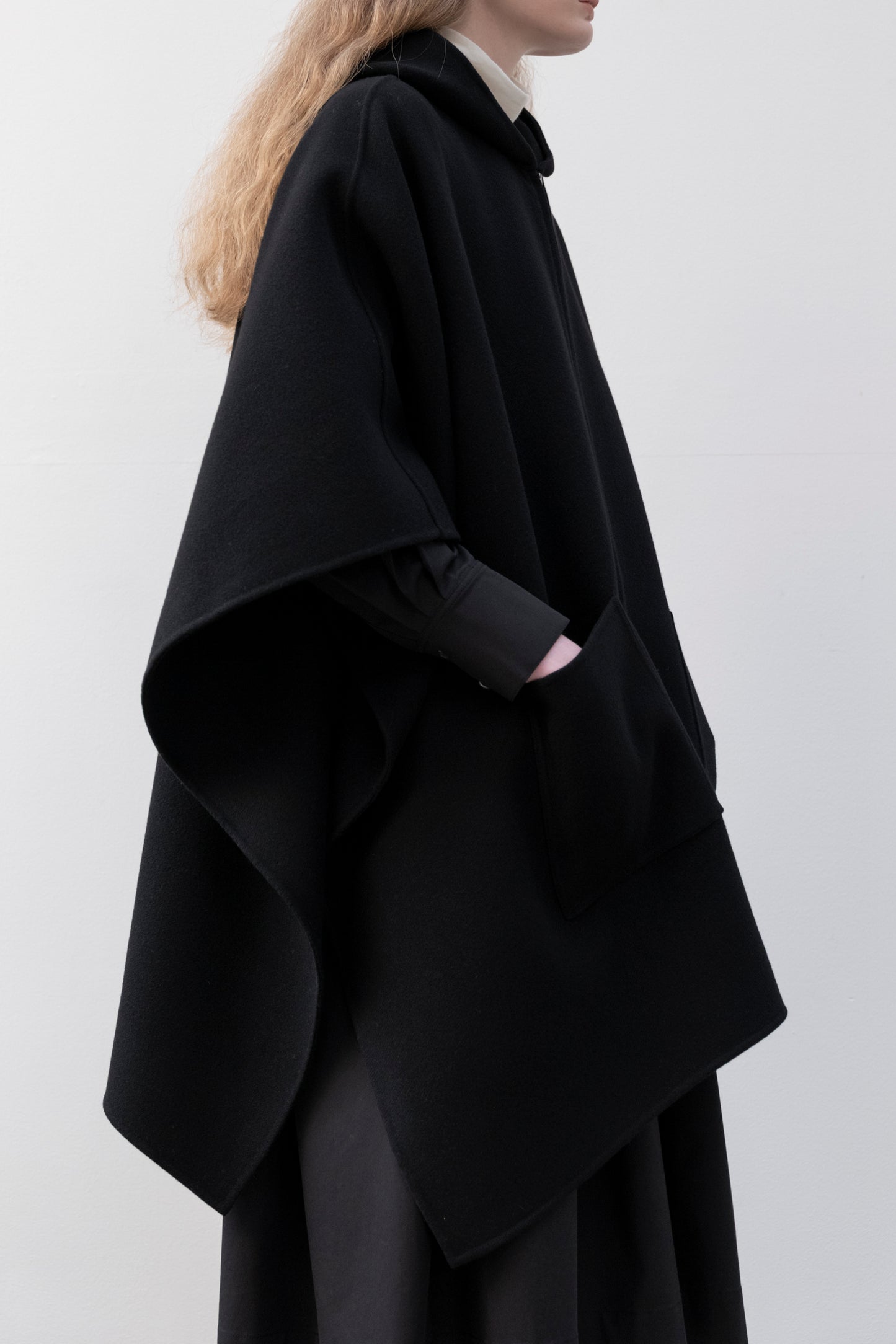 HOOD CAPE COAT
