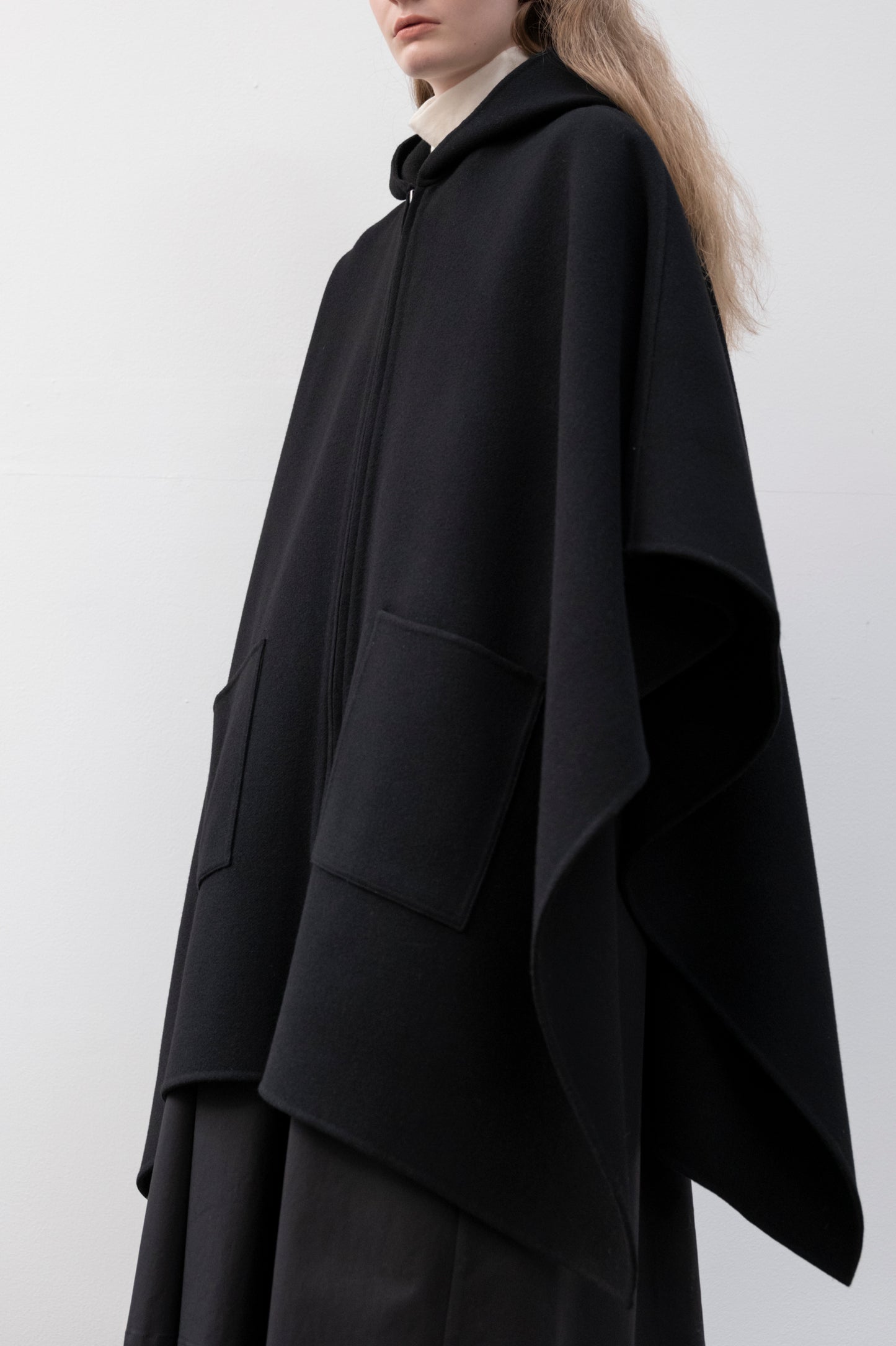 HOOD CAPE COAT