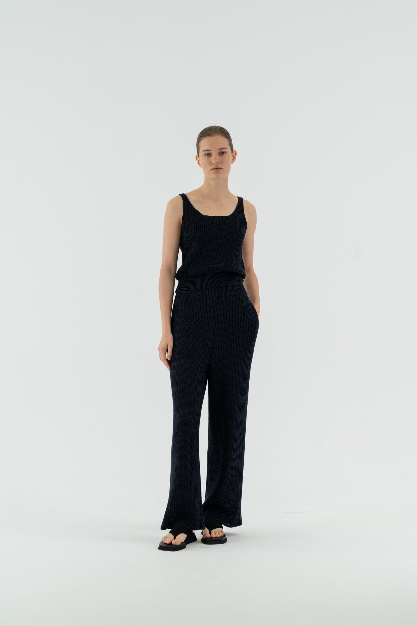 LINEN KNIT TOP