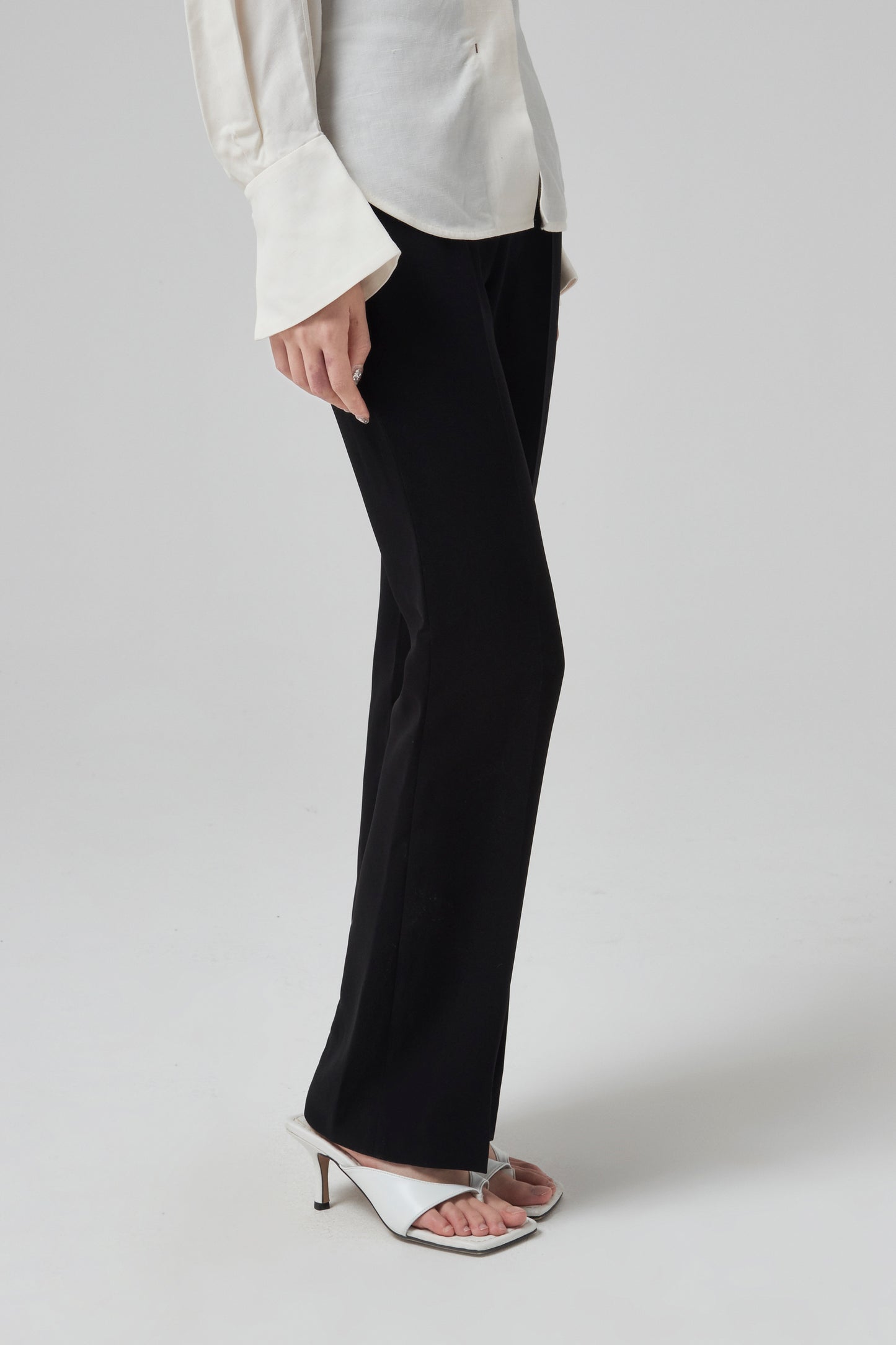 HIGH WAISTED CENTER CREASED TROUSERS