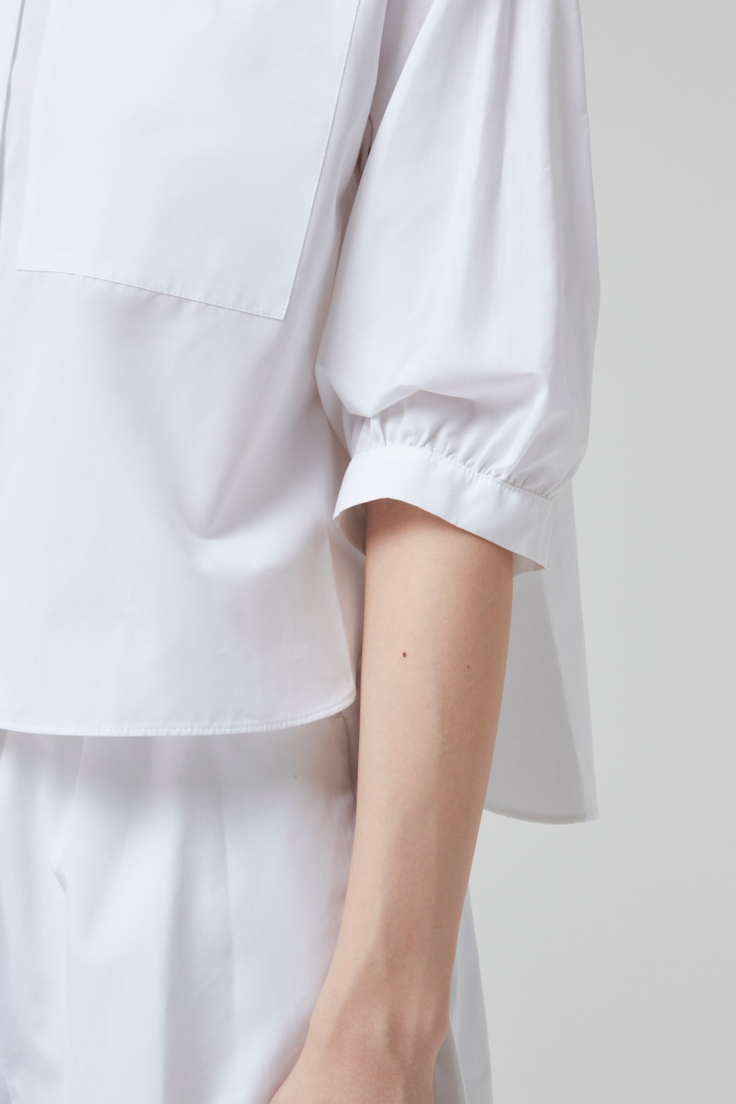 BOXY SHIRT W SIDE VENTS