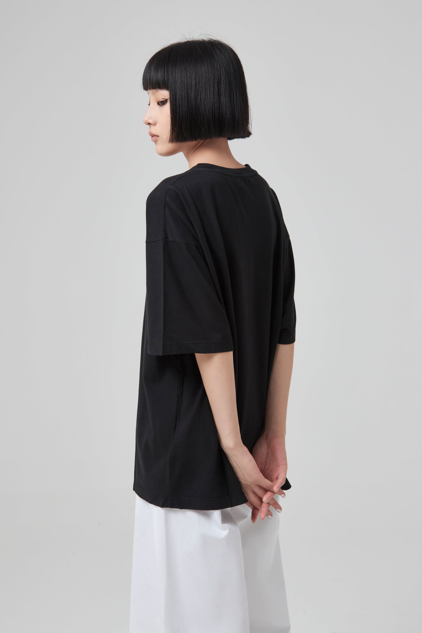 T-SHIRT OVER