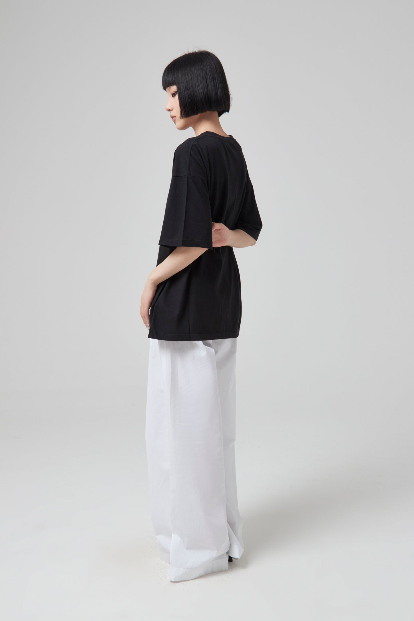T-SHIRT OVER