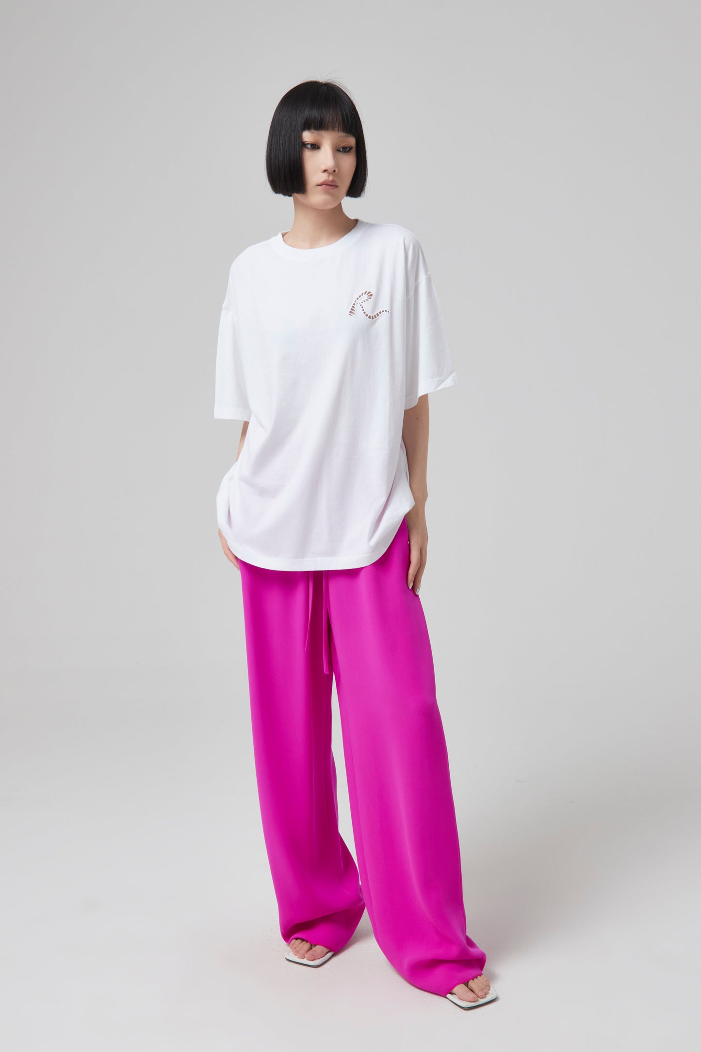 T-SHIRT OVER