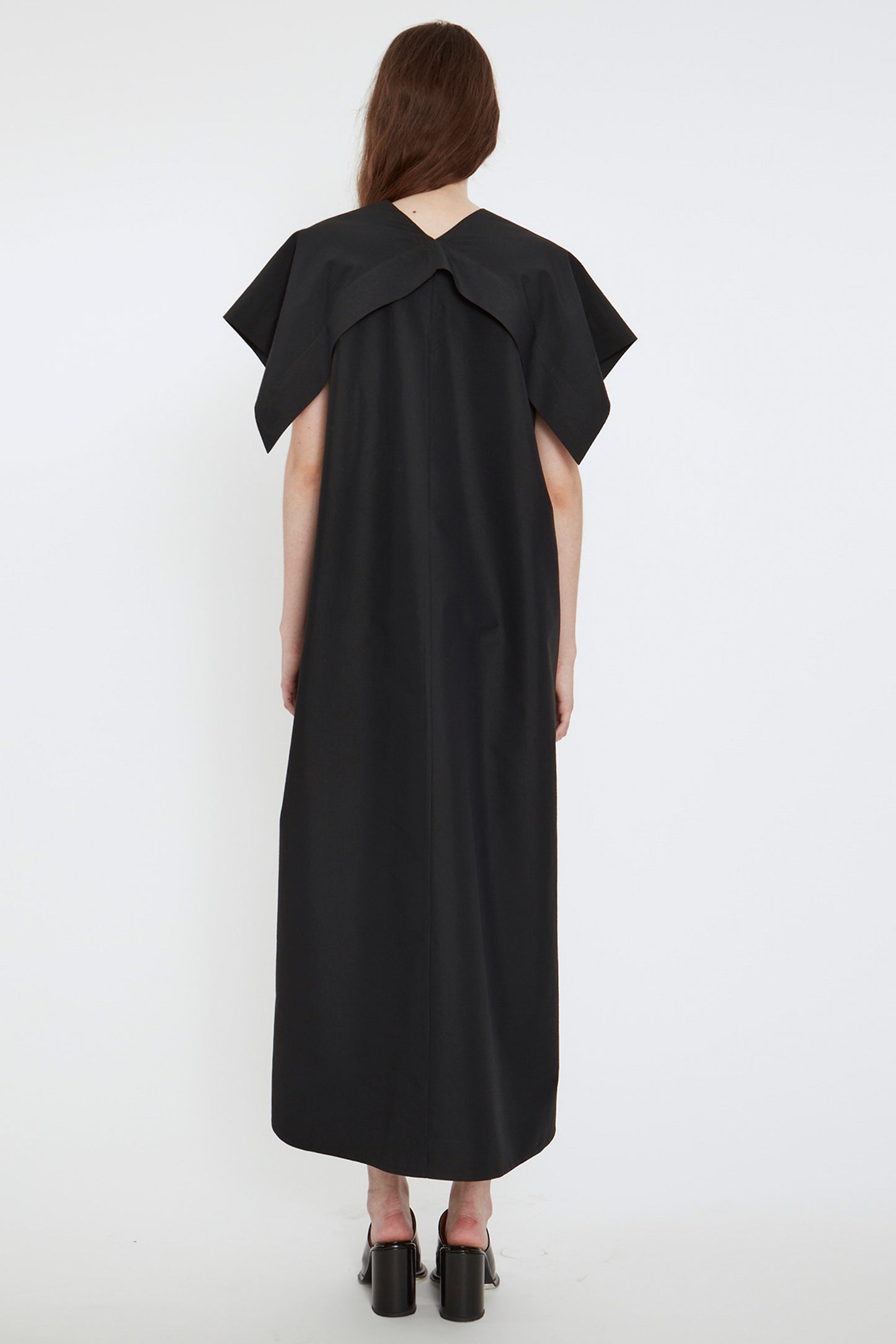 LOOSE FIT V-NECK DRESS