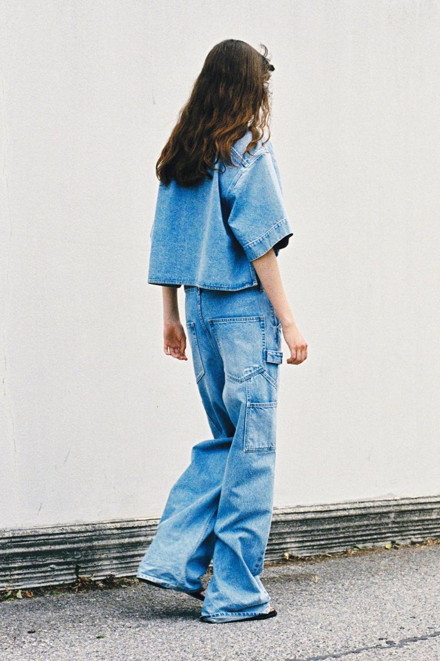 LOOSE FIT DENIM SHIRT