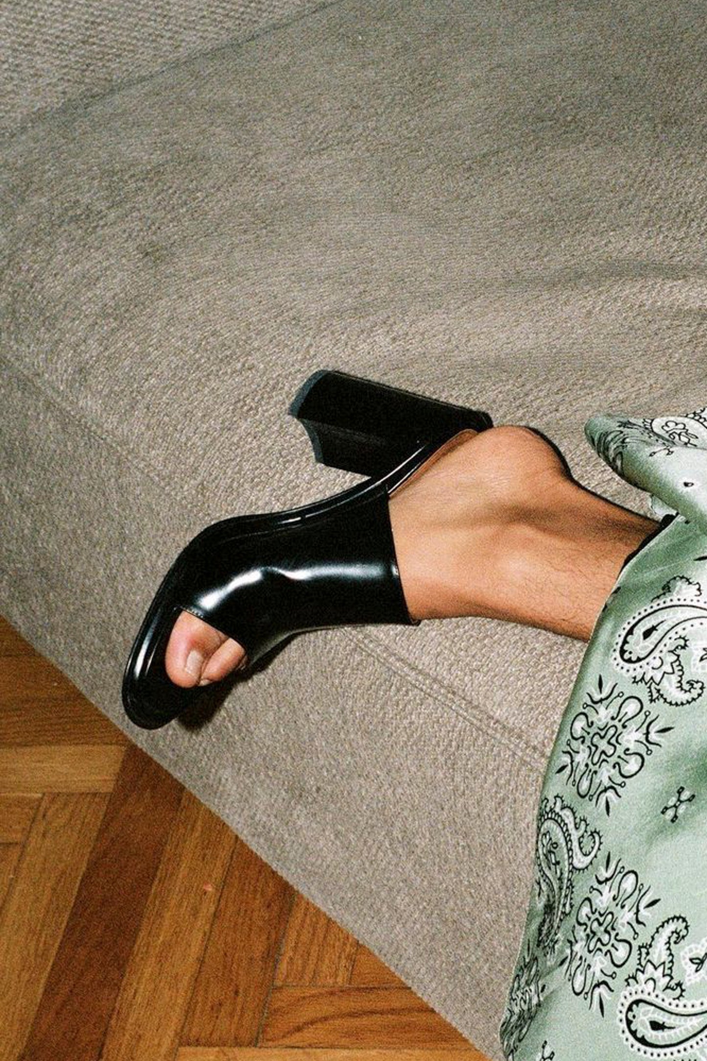 BLOCK HEEL MULES