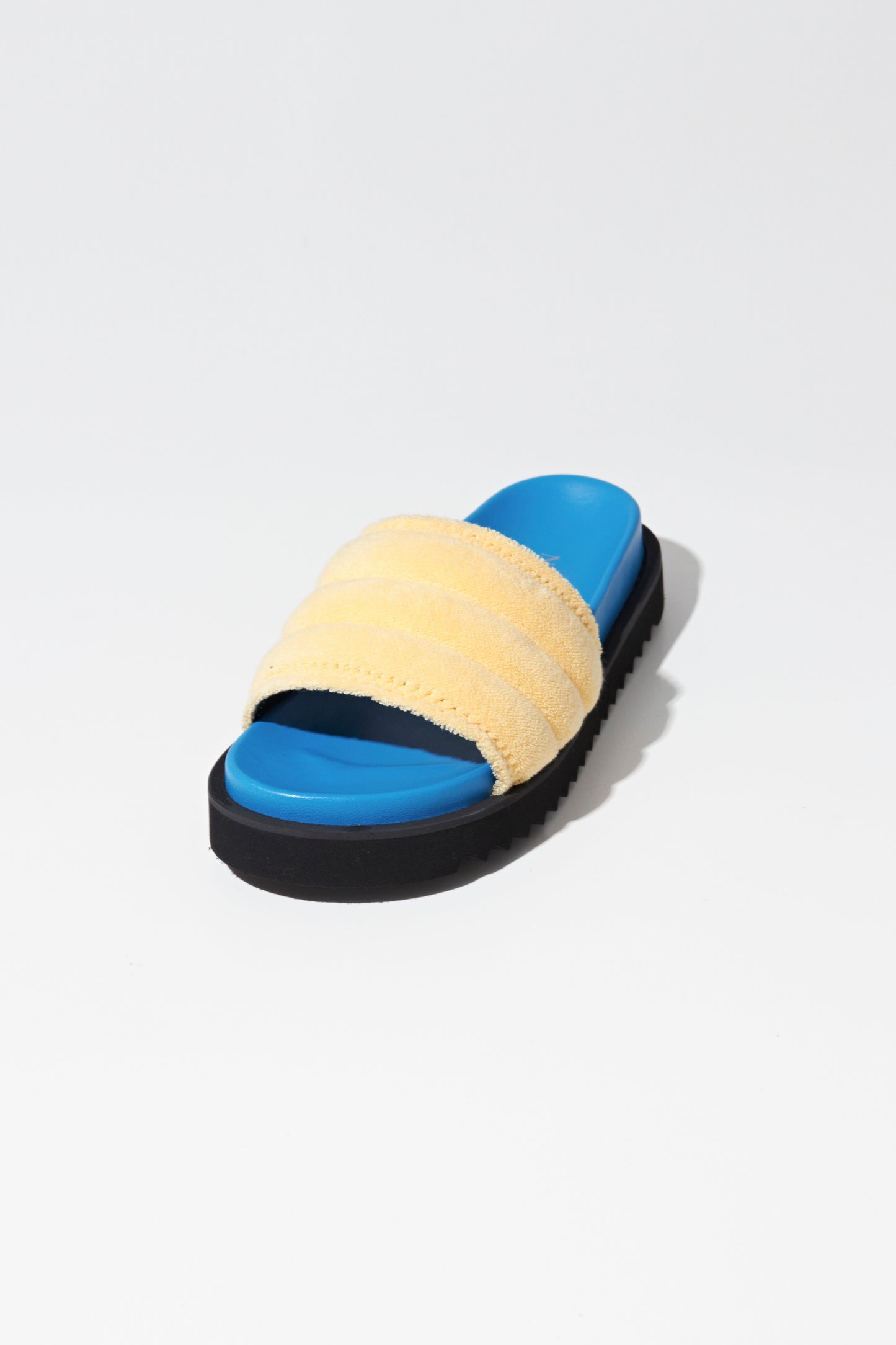 POOL SLIDES IN SPONGE FABRIC