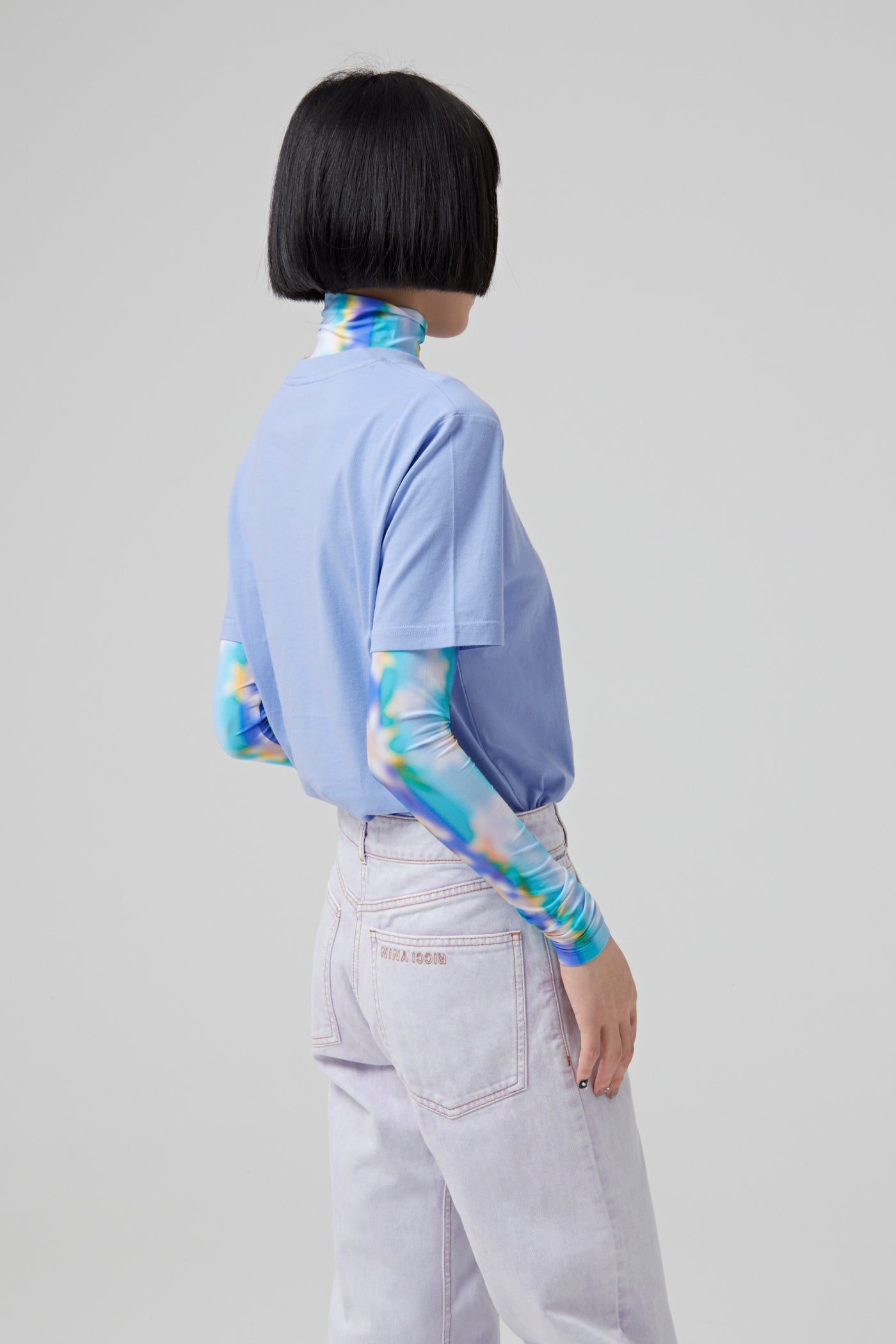 T SHIRT WITH EMROIDERY NINA RICCI CONTRASTED ON THE CHEST