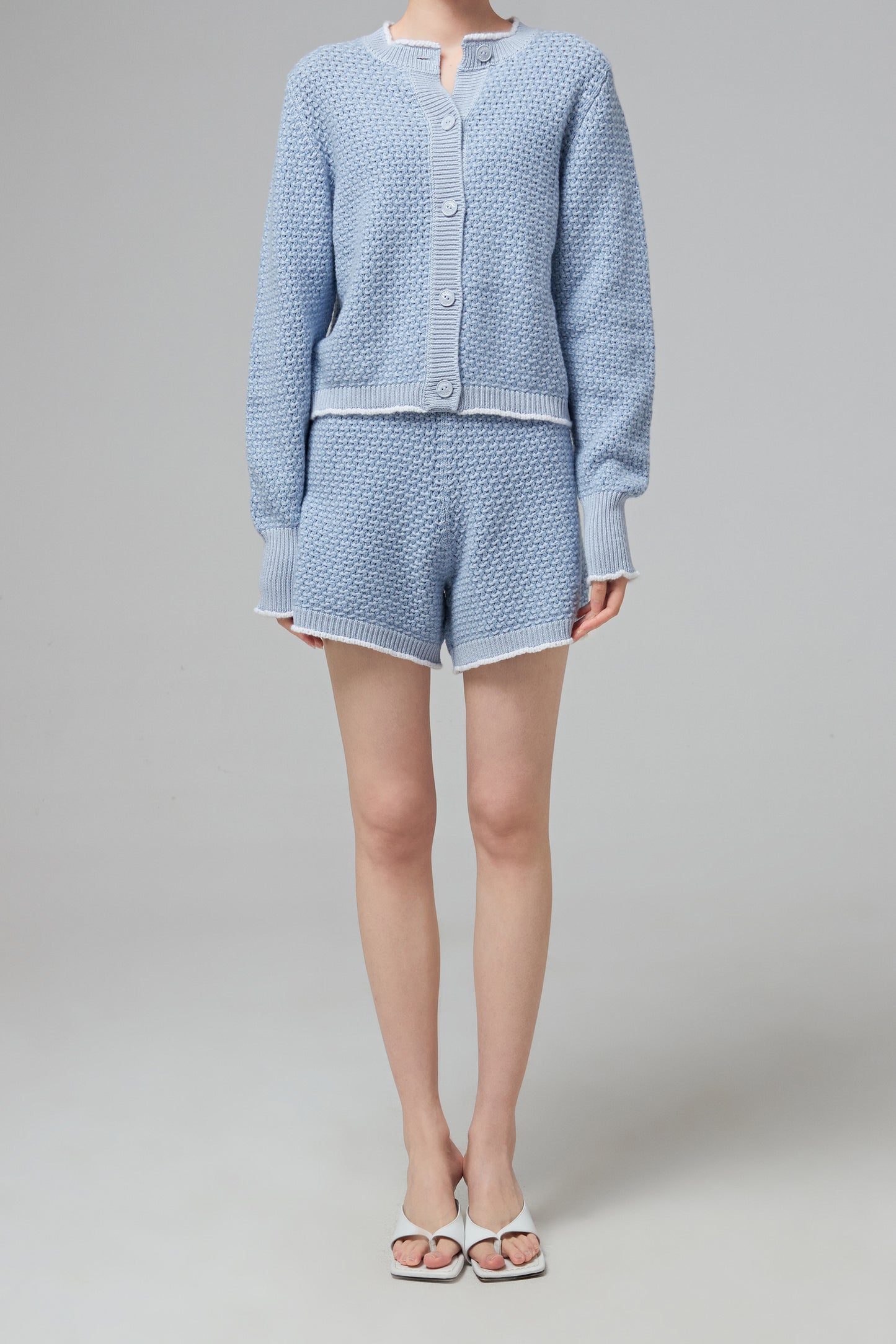 KNITTED WHITE TRIM SHORT