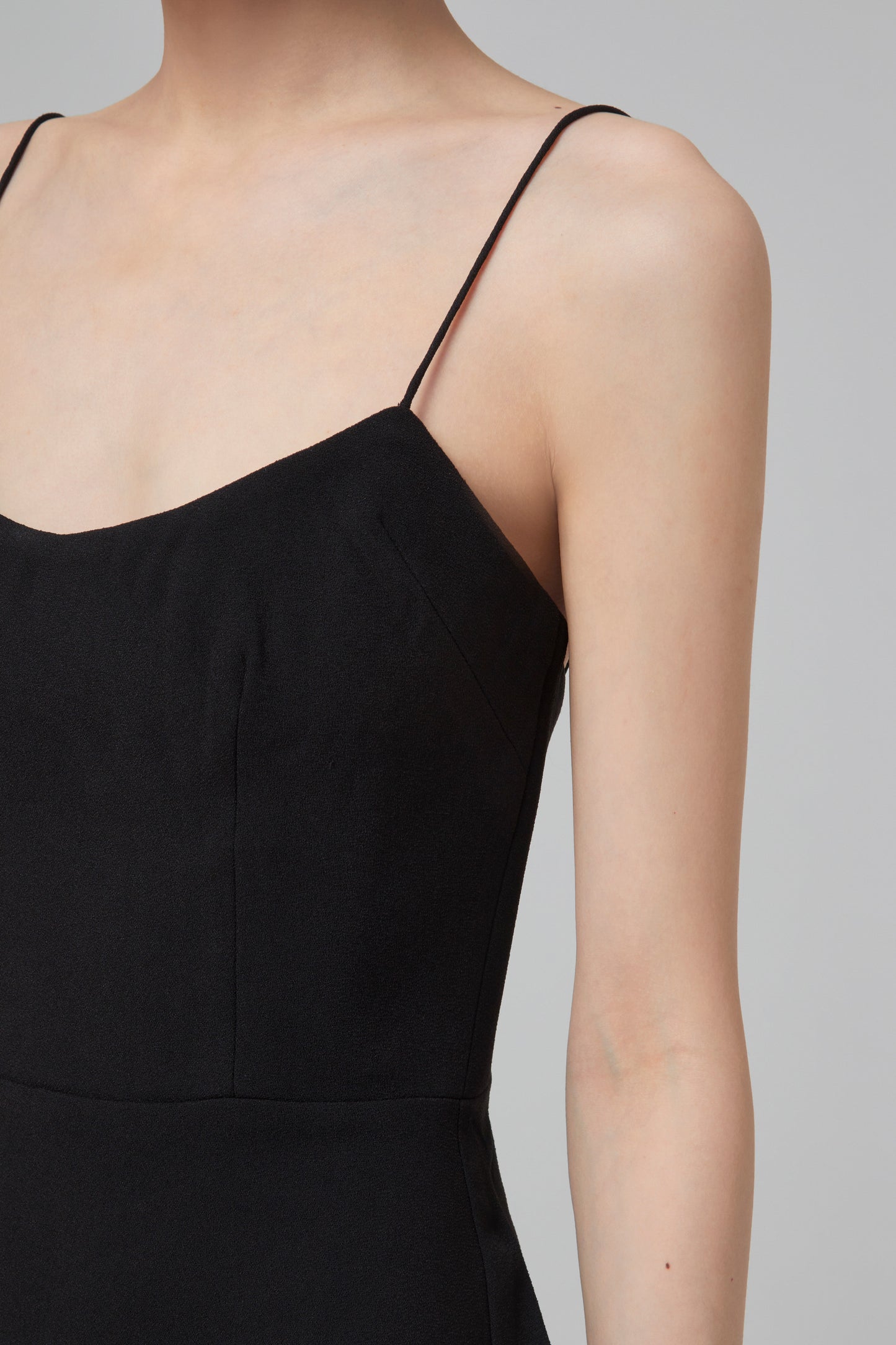 ZANE- STRETCH CREPE SINGLET D