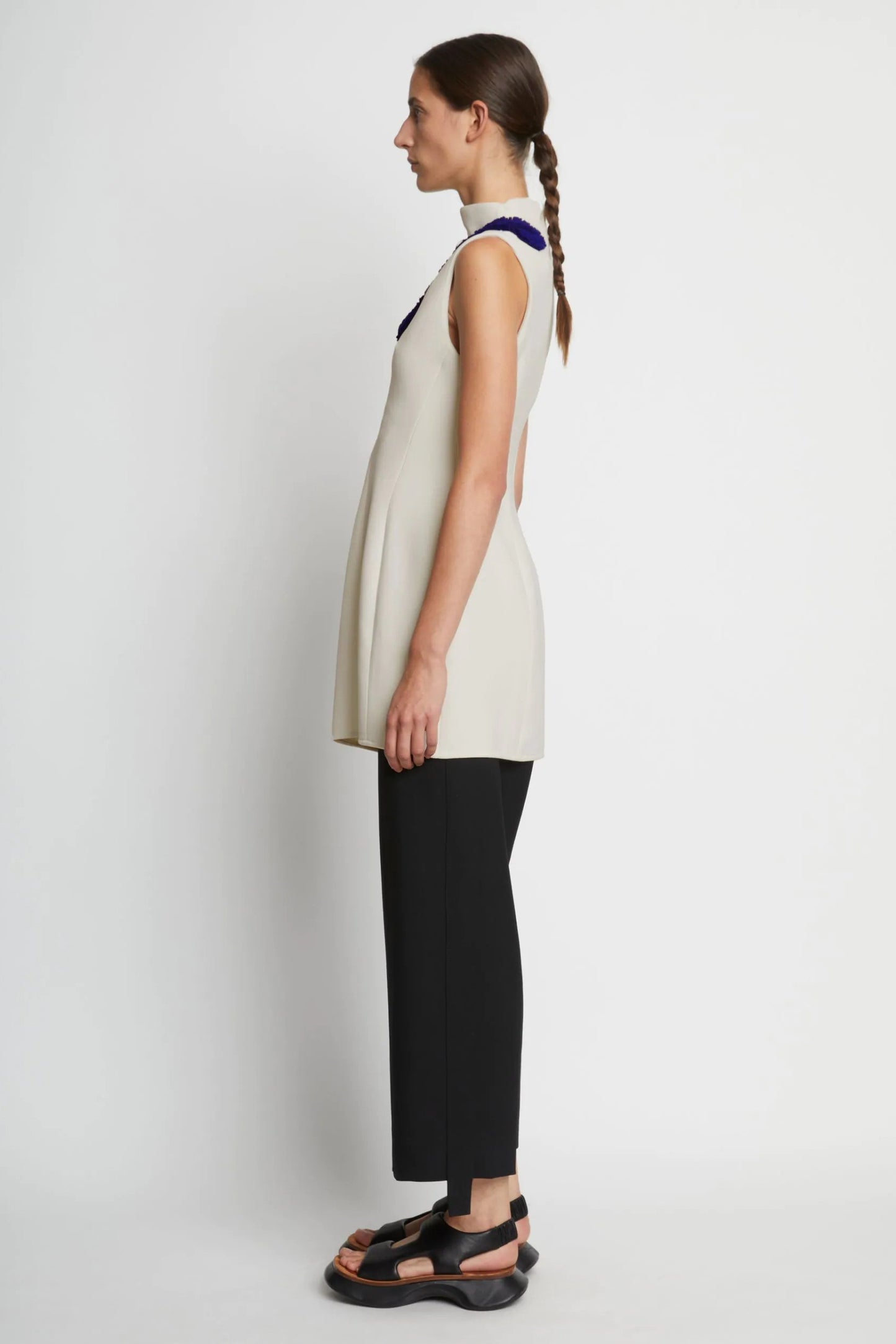 BI-STRETCH CREPE CUT OUT SHELL