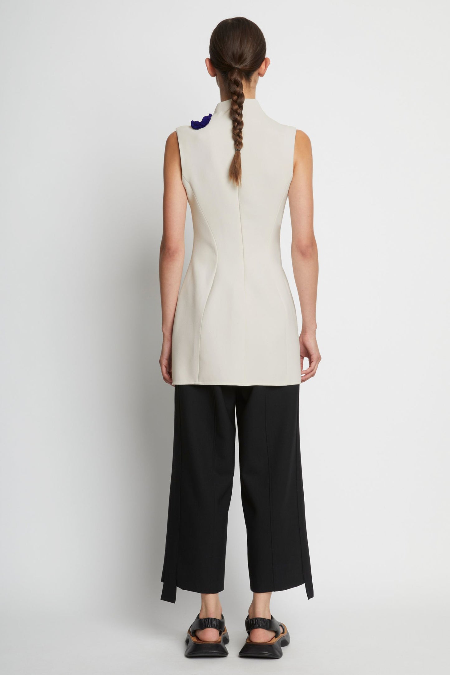BI-STRETCH CREPE CUT OUT SHELL