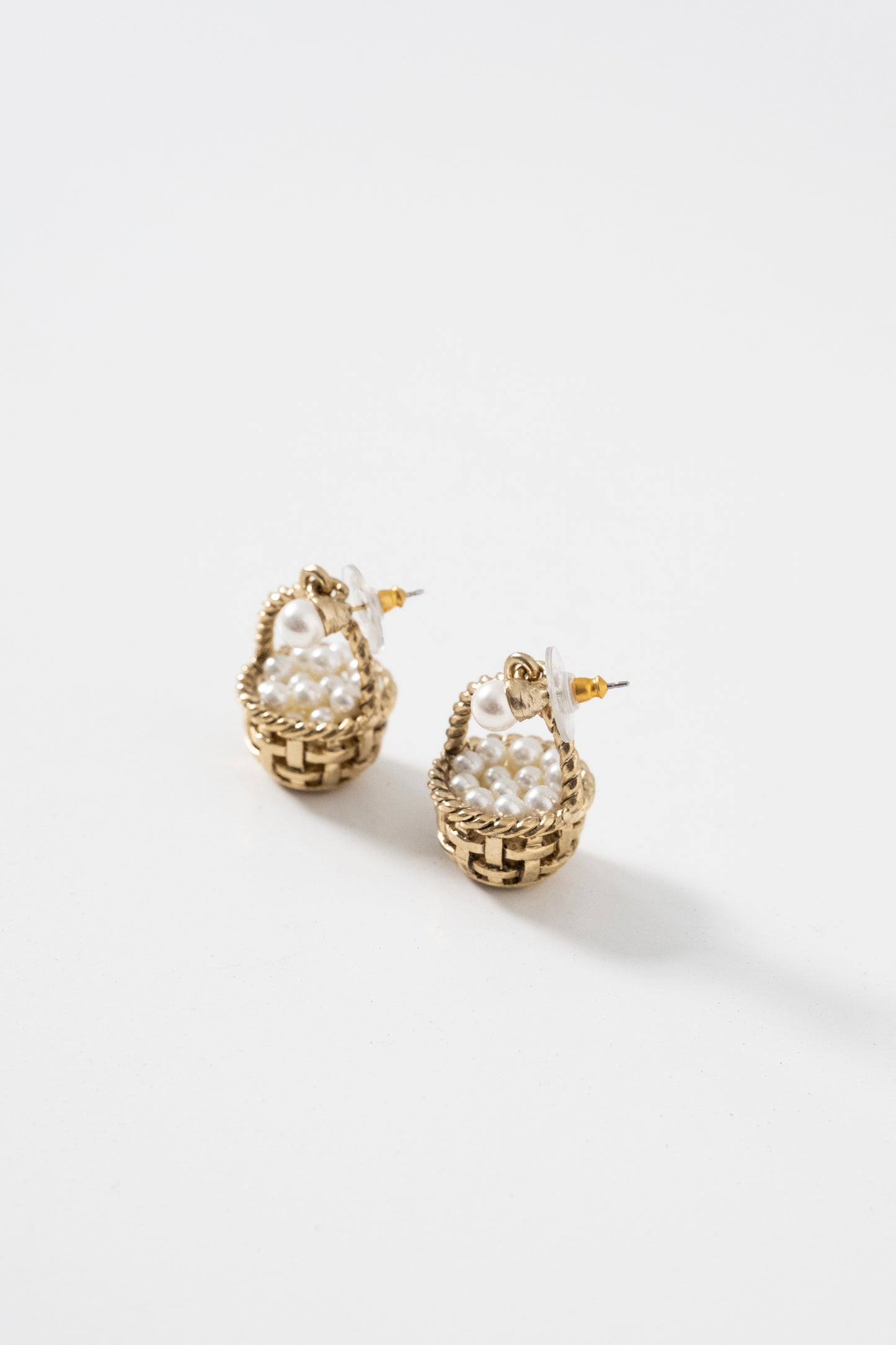 BASKET EARRING