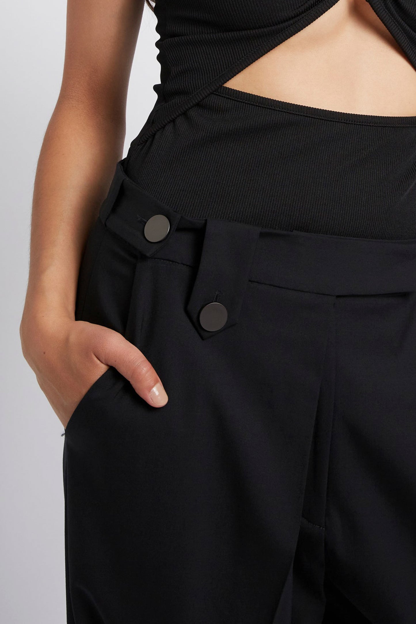 BELTED WOOL PLEATTROUSER