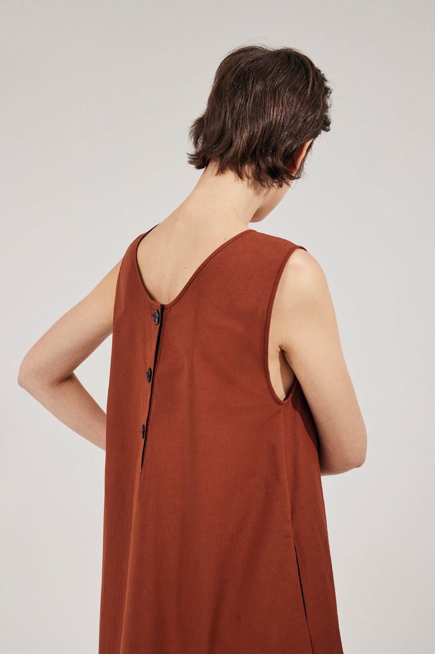 LOOSE PINAFORE DRESS