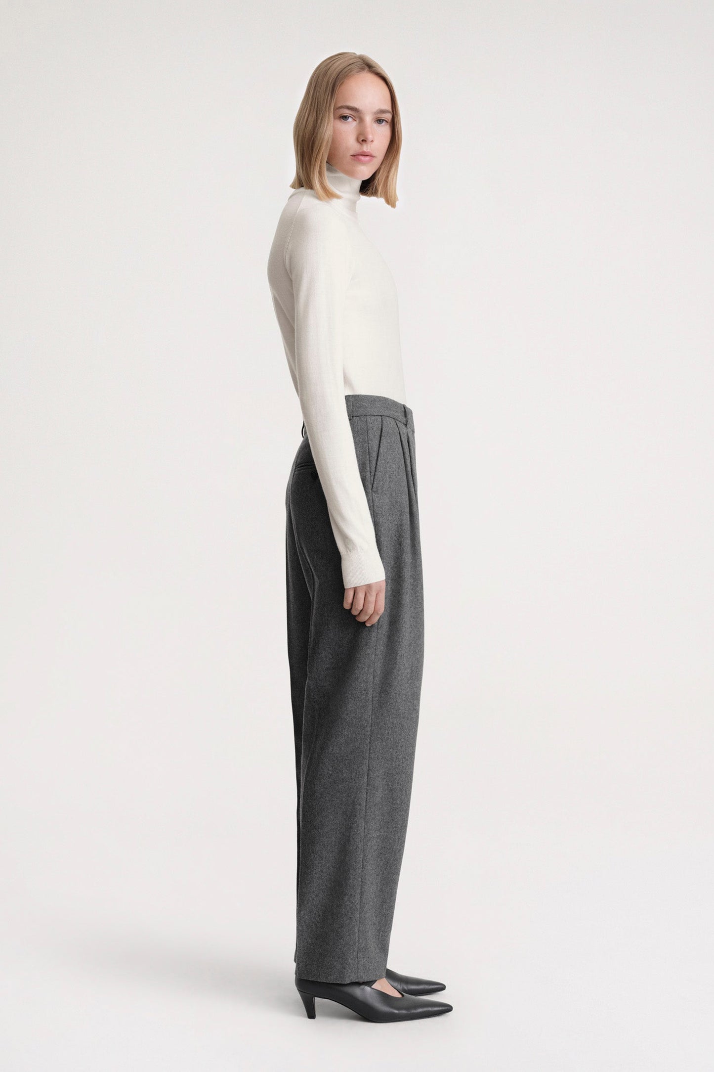 Two-Tone Turtleneck Knit