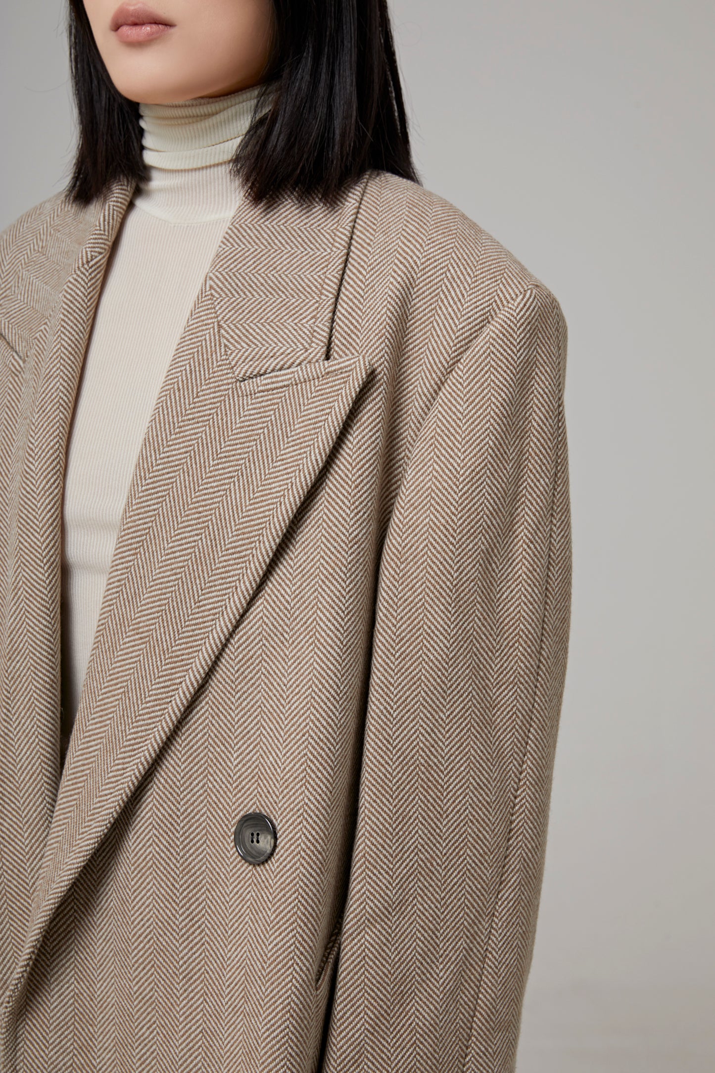 DOUBLE BREASTED COAT
