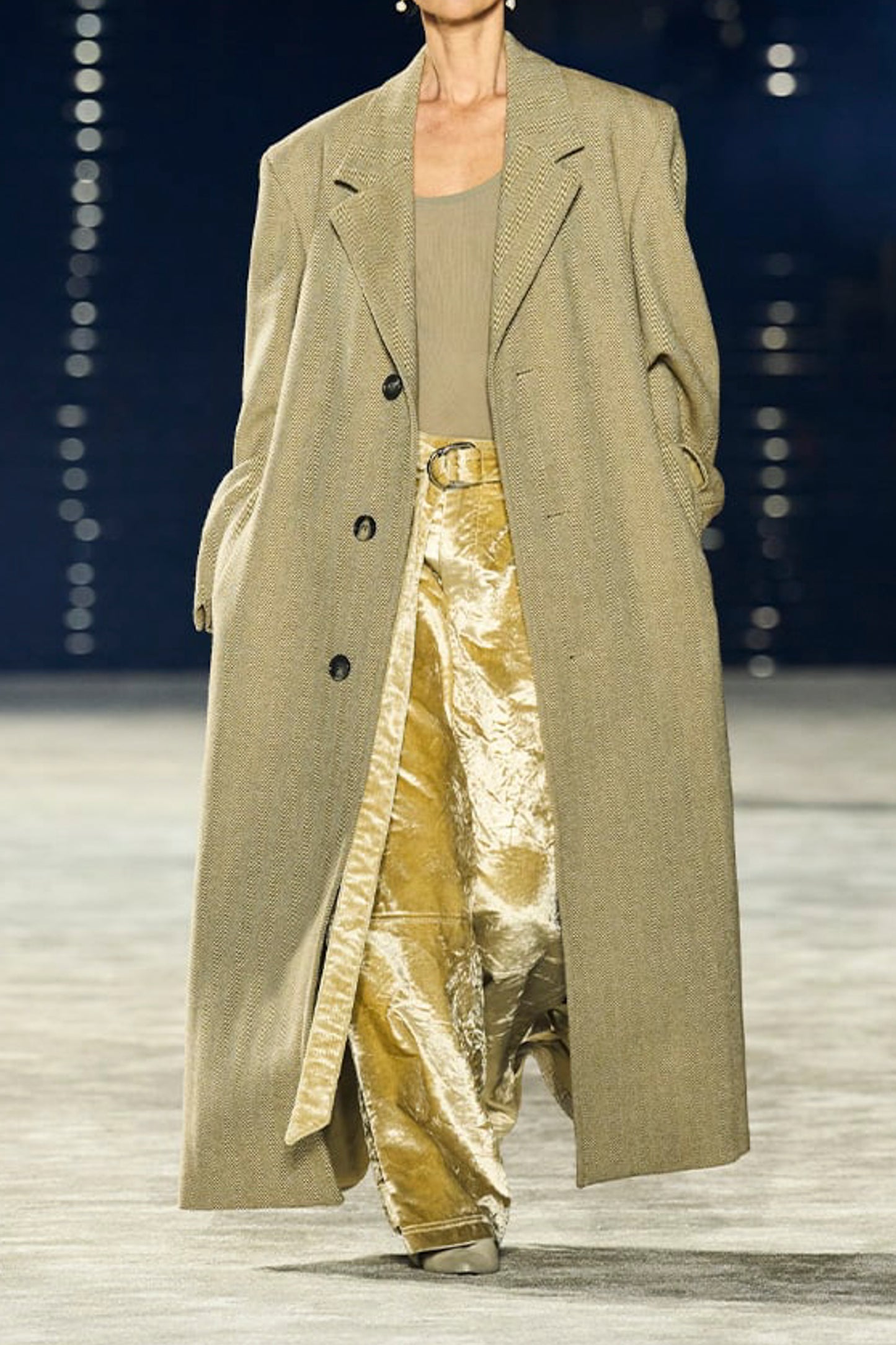 DOUBLE BREASTED COAT