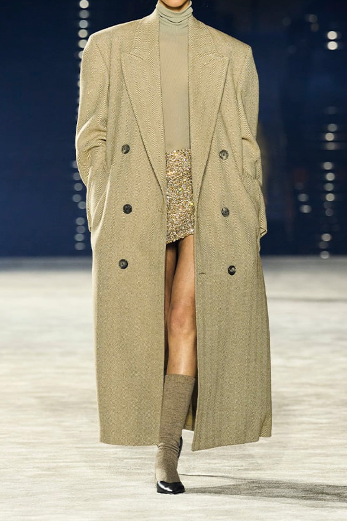 DOUBLE BREASTED COAT