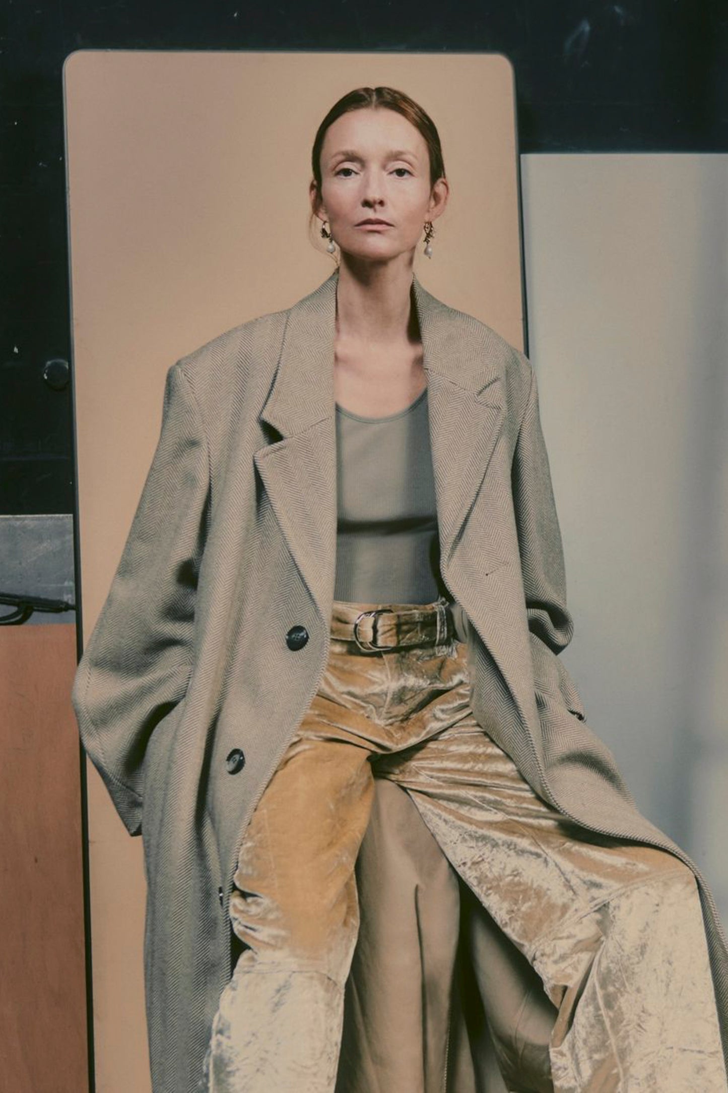 DOUBLE BREASTED COAT