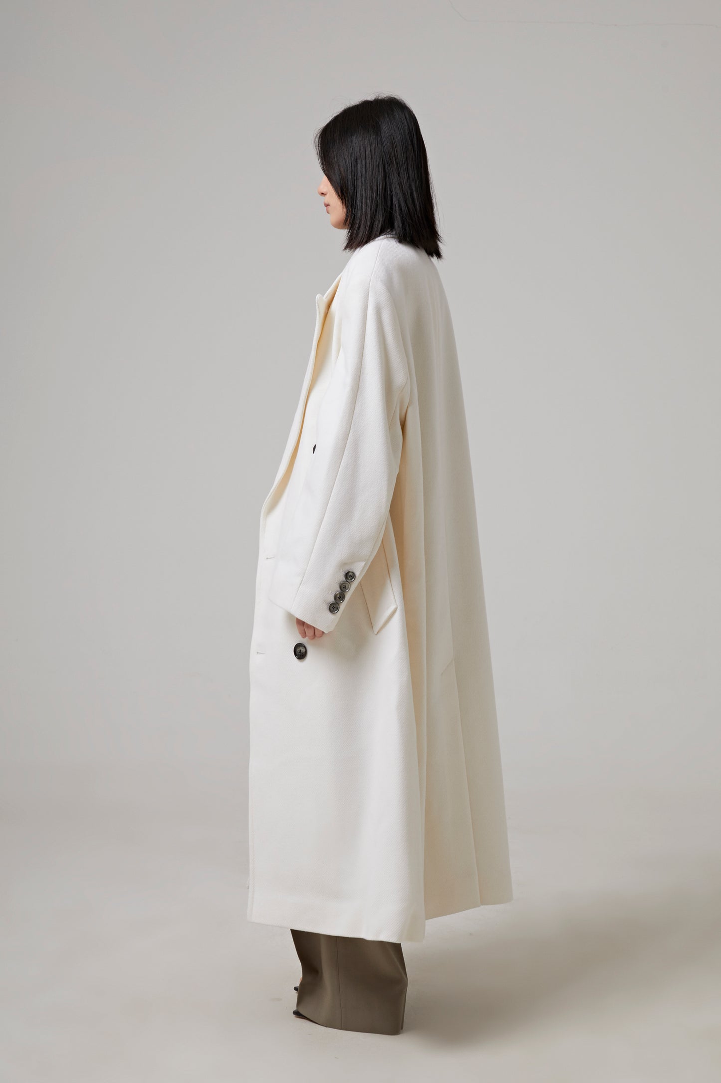 DOUBLE BREASTED COAT