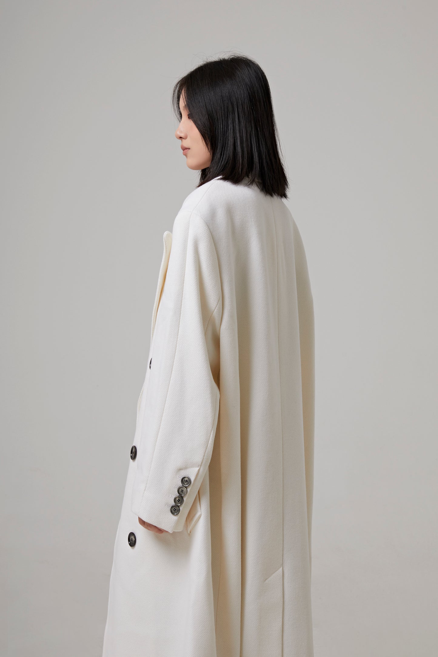 DOUBLE BREASTED COAT